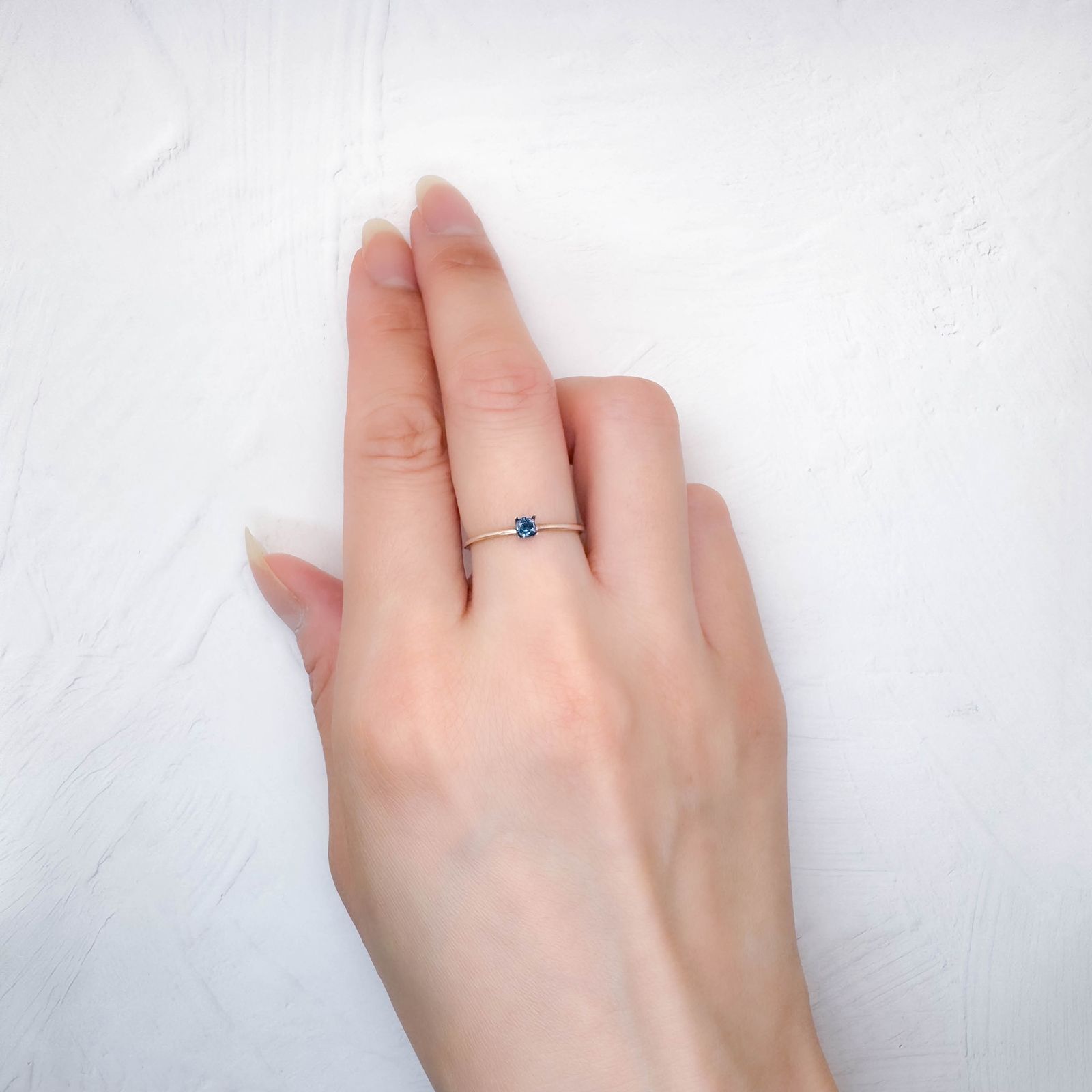 ガーナイト ナイジェリア産 0.14ct / 2.9x2.9mm前後 [250730657]