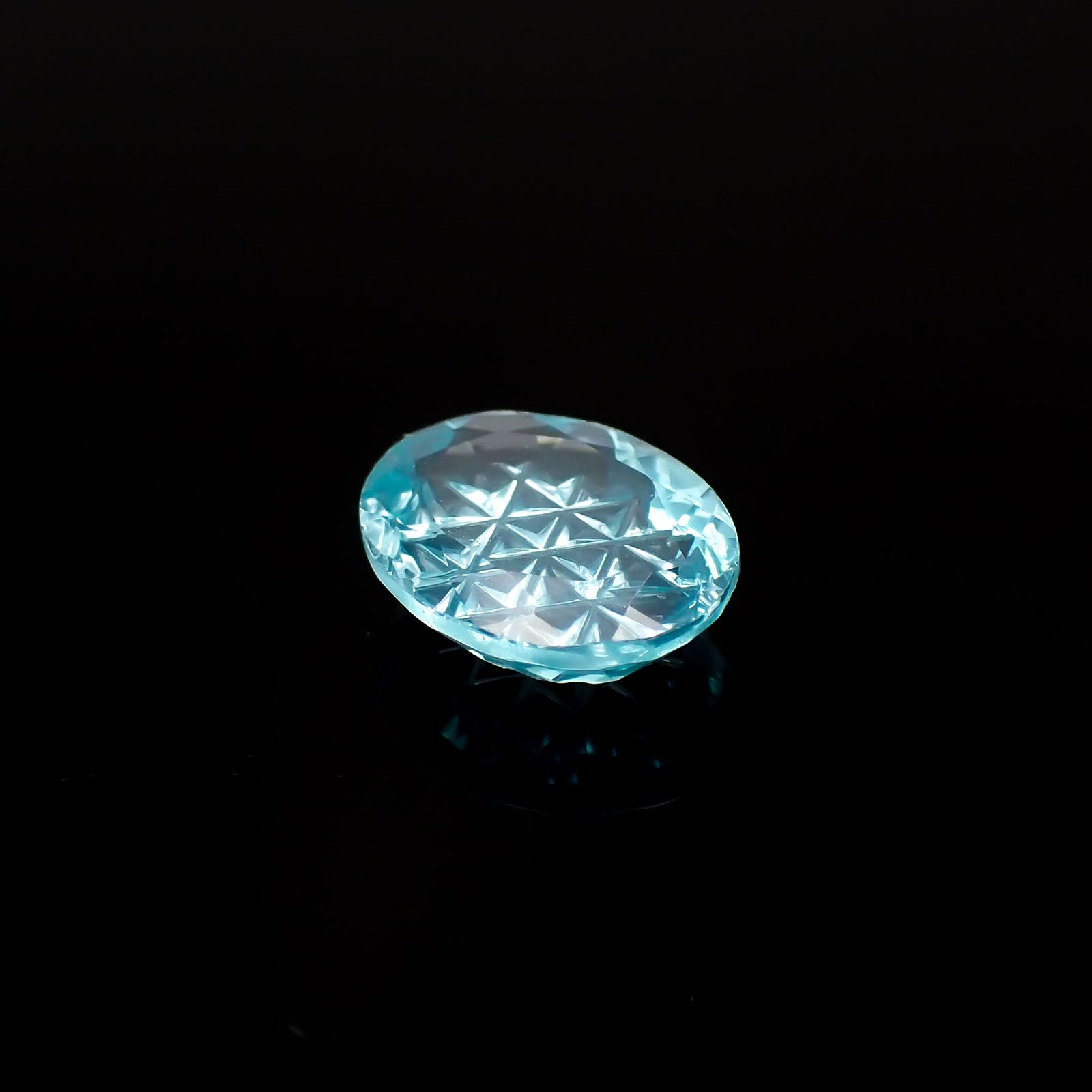 ◇甲州貴石切子Plus Three◇アパタイト カード付き(宝石名アパタイト)ブラジル産 2.13ct 識別済[230321261]10.1x7.9mm前後