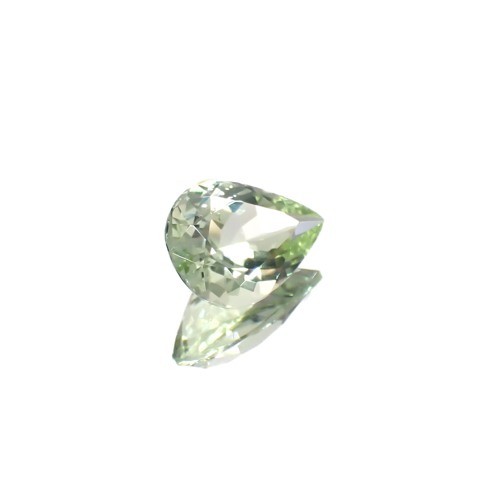 グリーントルマリン(宝石名トルマリン)ナイジェリア産 1.68ct 識別済[240628121]9.7x7mm前後
