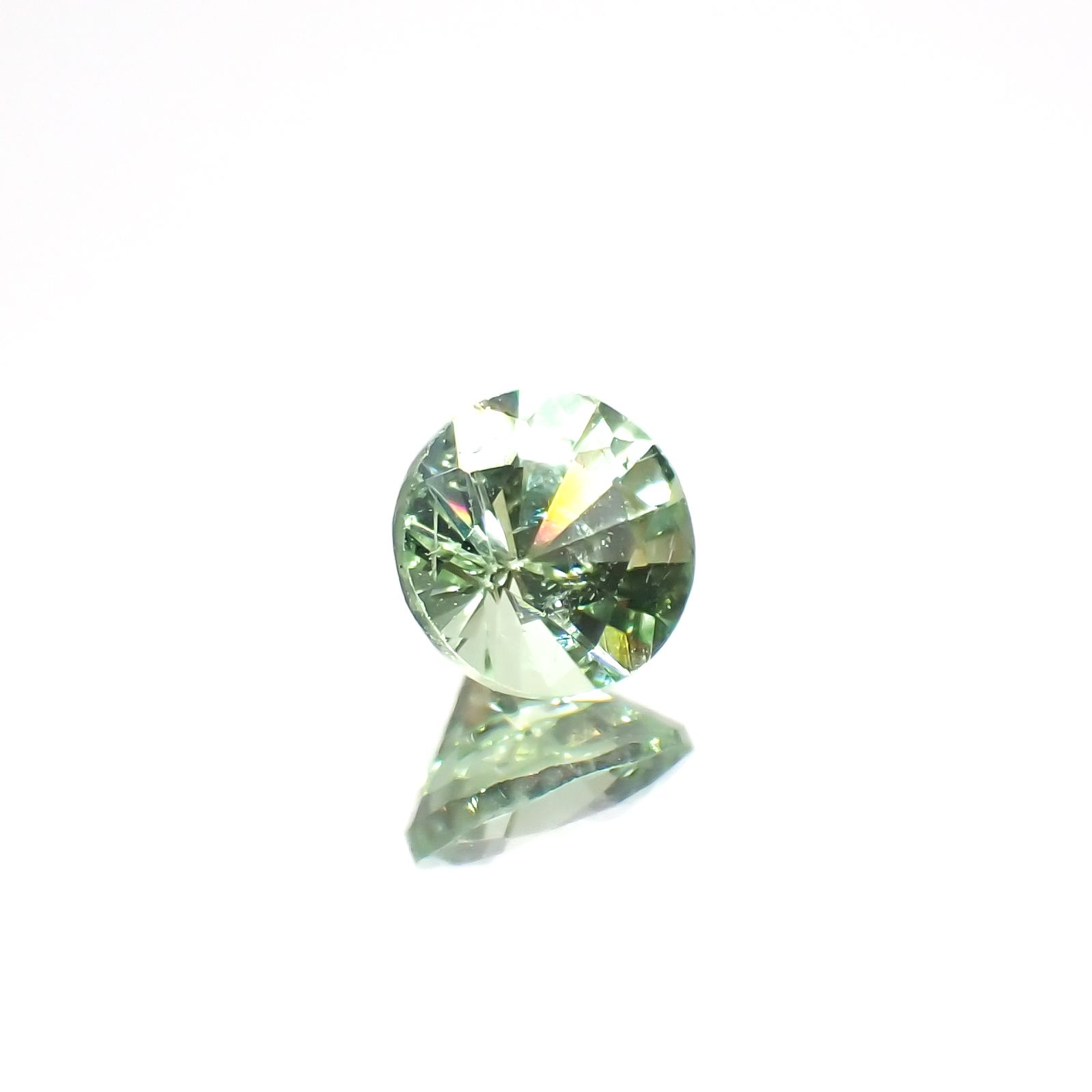 ミントガーネット(宝石名ガーネット)タンザニア産 0.29ct 識別済[230923497]4x4mm前後