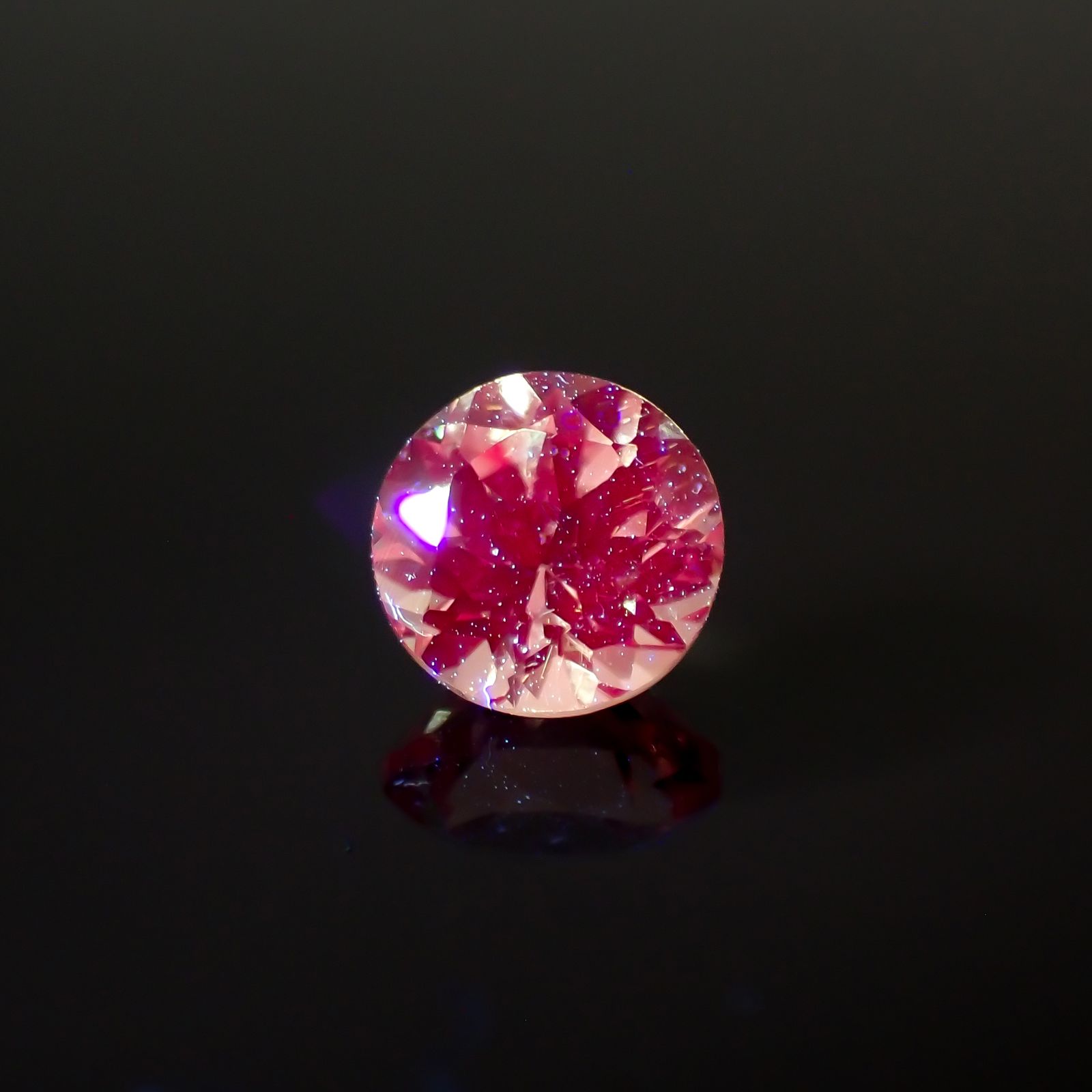 ドラゴンガーネット タンザニア産 0.65ct[230923315]5x5mm前後
