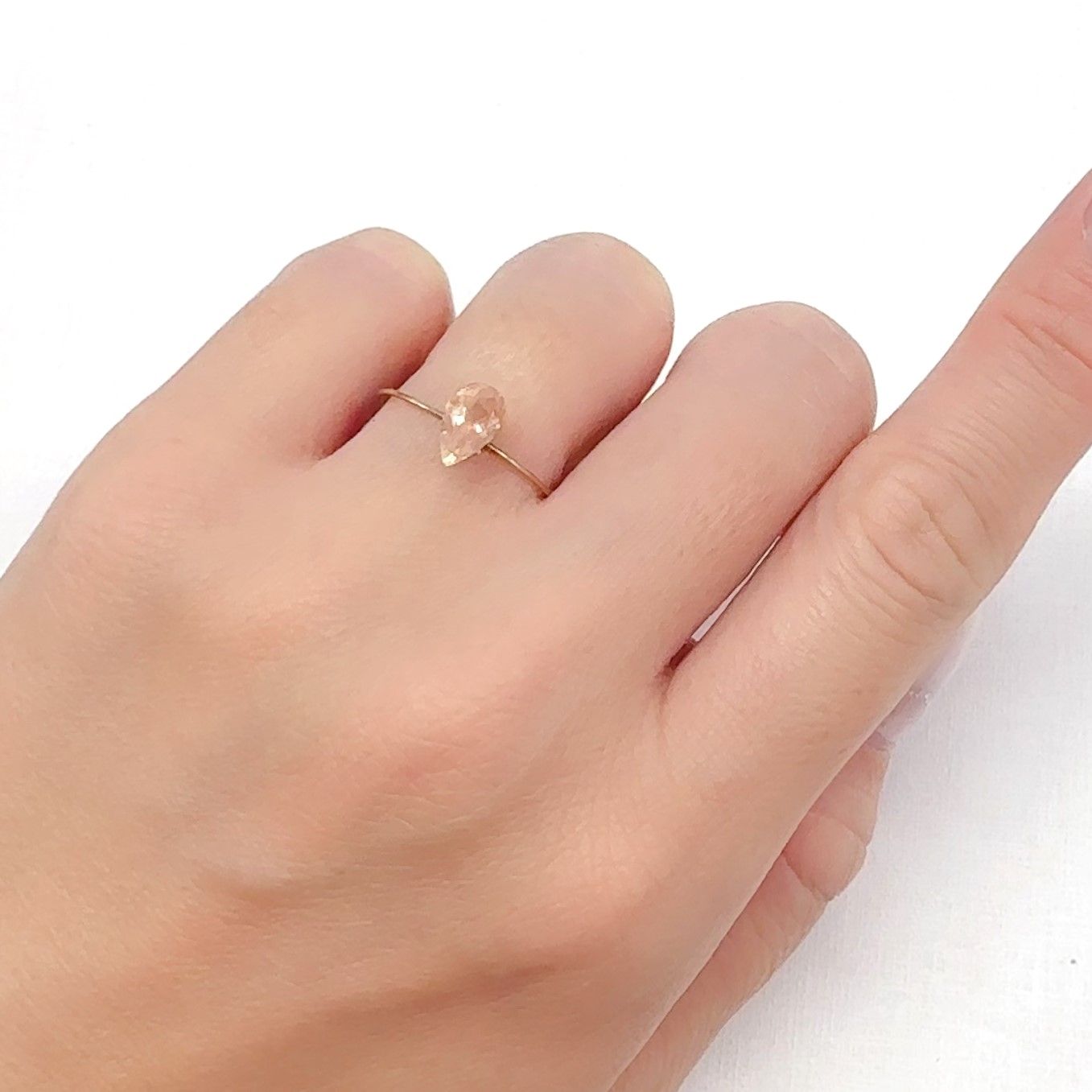 オレゴンサンストーン アメリカ・オレゴン州産 0.81ct[240627877]8x4.9mm前後