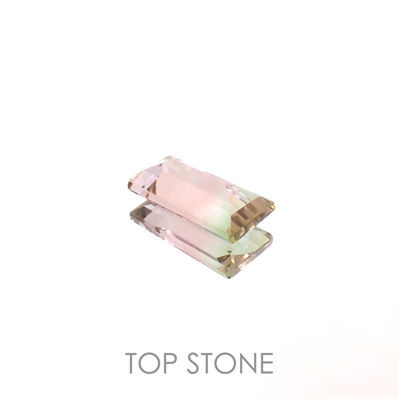 バイカラートルマリン コンゴ民主共和国産 2.59ct[230220537]11.8x5.9mm前後