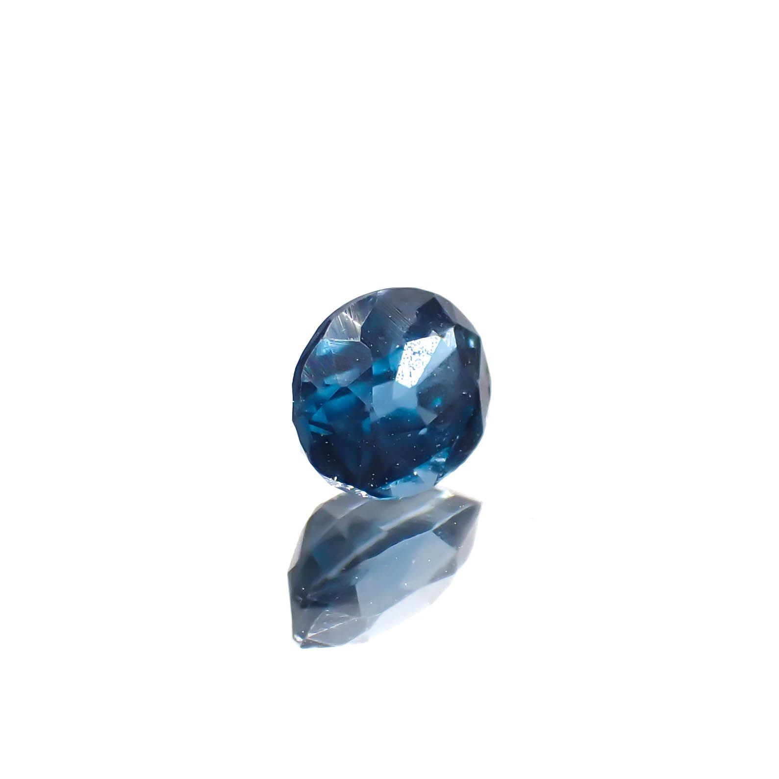 オーシャンブルーカイヤナイト(宝石名カイヤナイト)インド・オリッサ州産 0.44ct 識別済[240929161]5x3.9mm前後