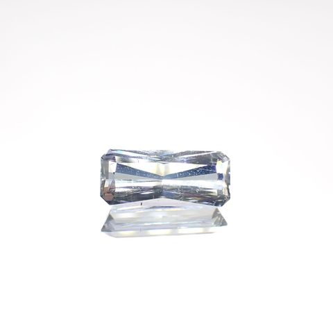 ジェレメジェバイト(宝石名エレメジェバイト)ナミビア産 0.82ct 識別済[220616312]9.2x3.9mm前後