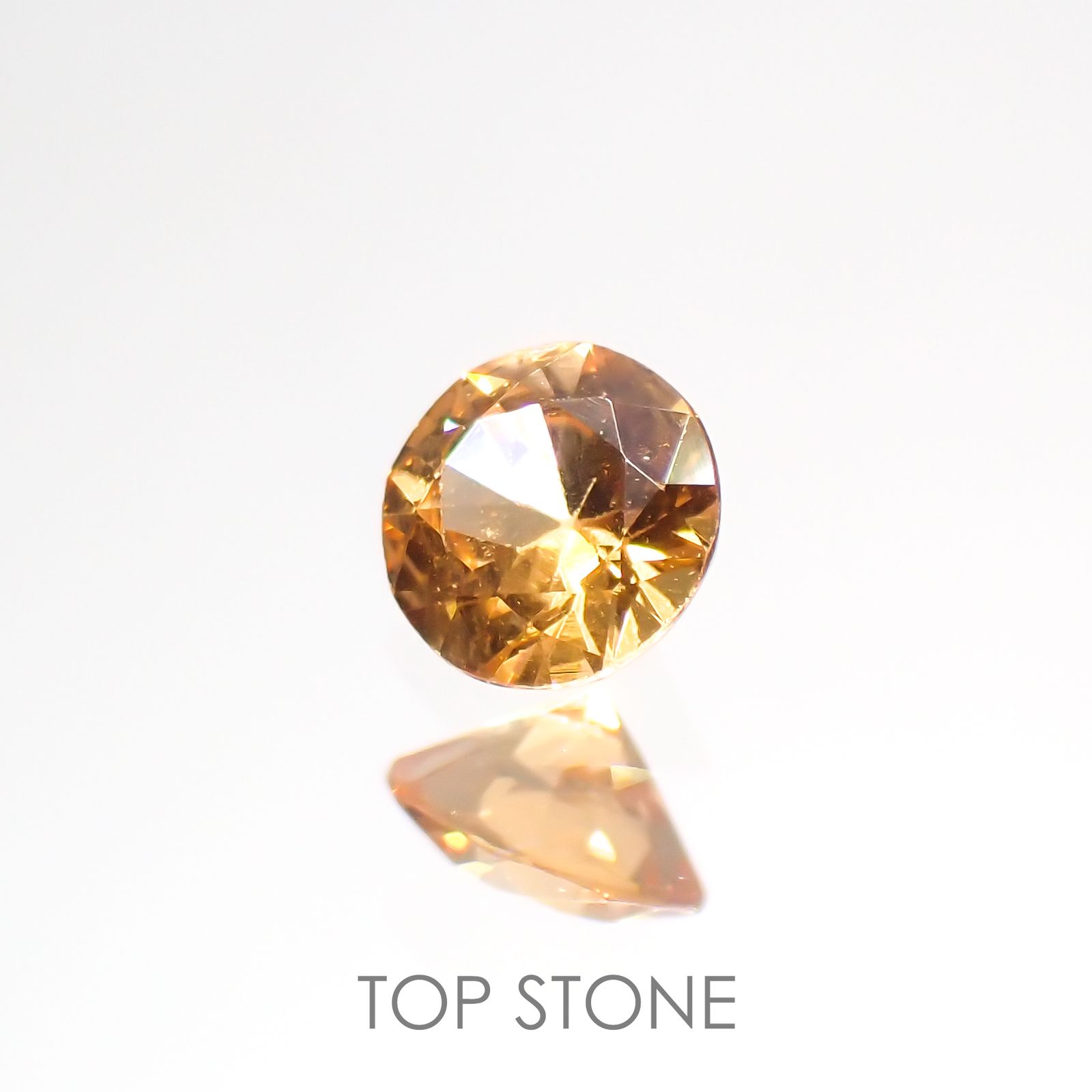 スペサルティンガーネット ケニア産 0.18ct[220114172]3.3x3.3mm前後