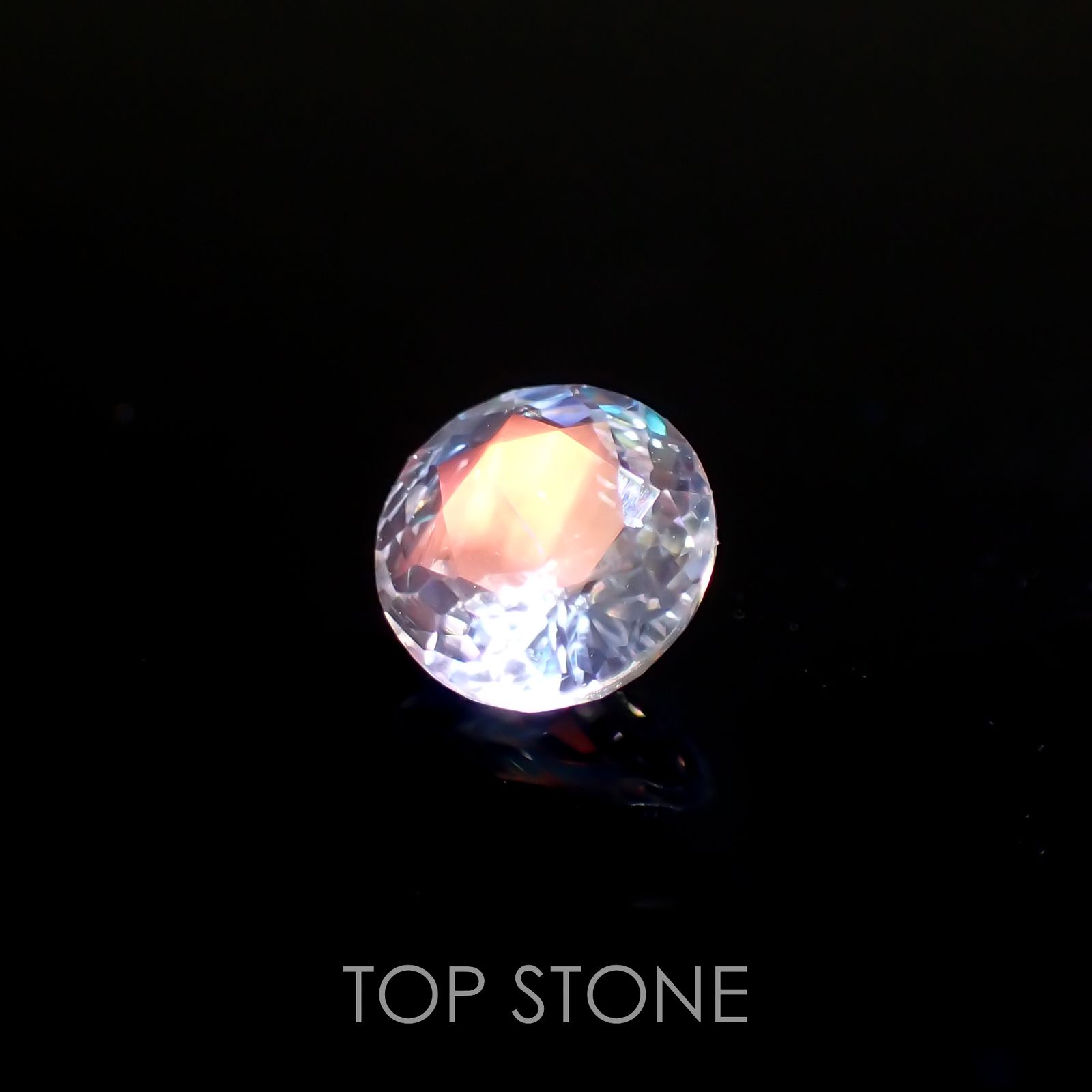 レインボームーンストーン(宝石名ラブラドライト)マダガスカル産 0.47ct 識別済[221219517]5.1x5.1mm前後