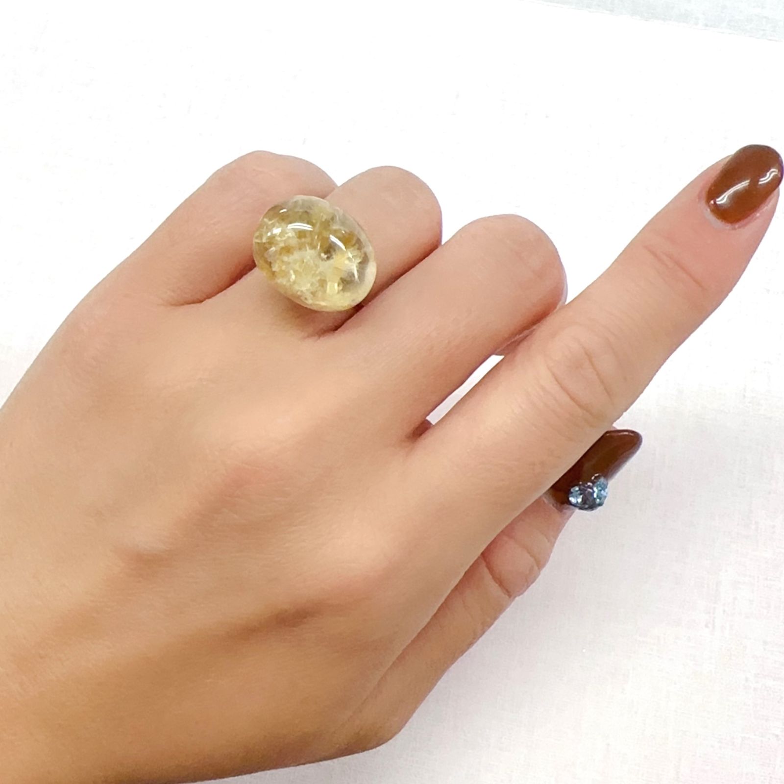 フラワールチルクォーツ ブラジル産 18.48ct[231023762]13.1x9.1mm前後