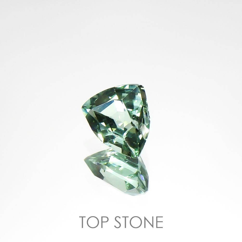 ブルーグリーントルマリン(宝石名トルマリン)アフガニスタン産 0.64ct 識別済[220115309]5.3x6.4mm前後