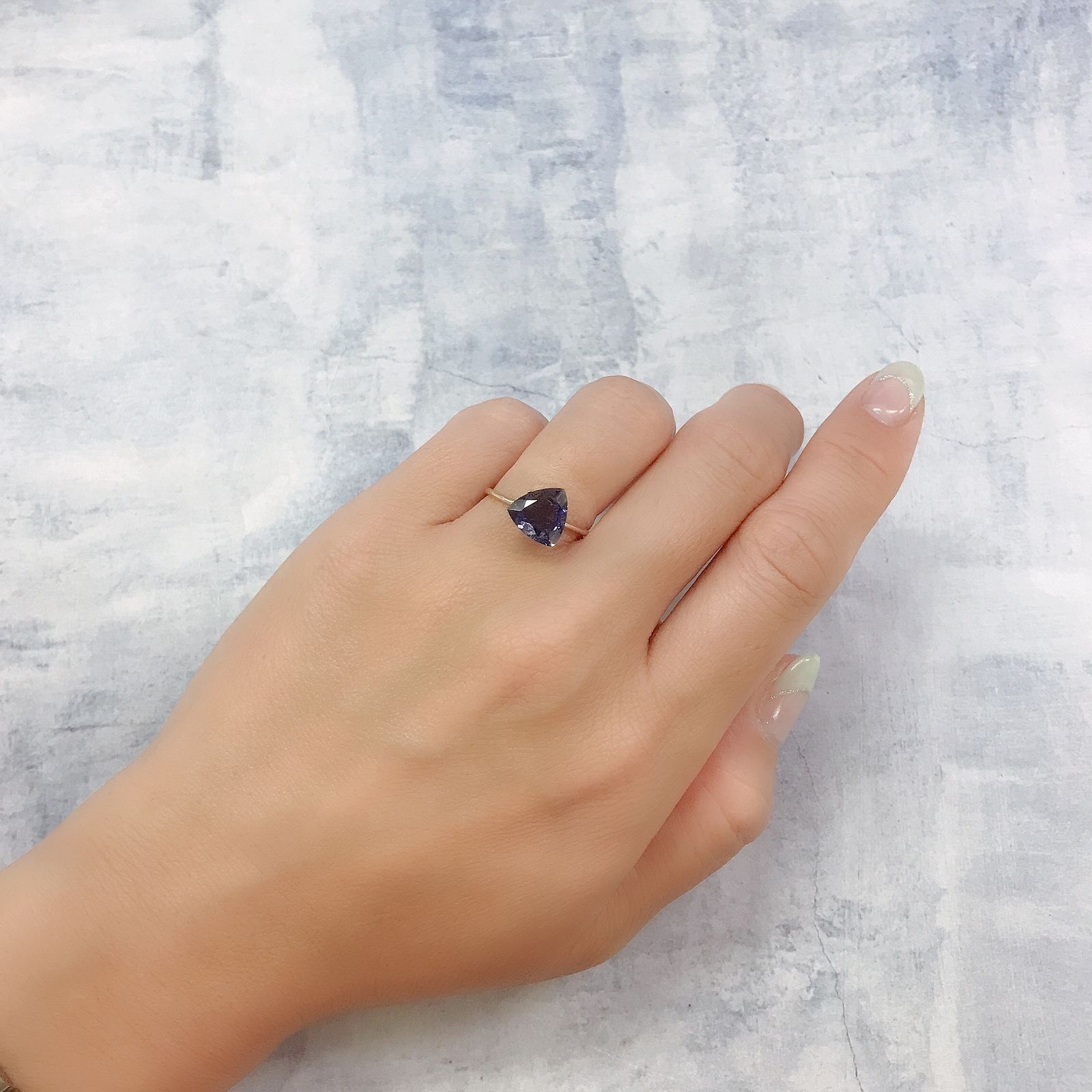 アイオライトサンストーン インド/ブラジル産 1.45ct[220817290]9x9mm前後