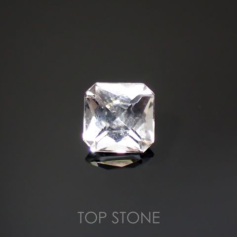 フェナカイト(宝石名フェナカイト)ブラジル産 0.45ct 識別済[220115169]4.7x4.6mm前後