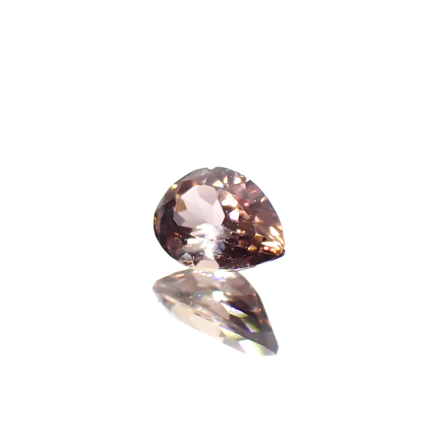 アキシナイト パキスタン産 0.28ct[240628364]5.1x3.5mm前後
