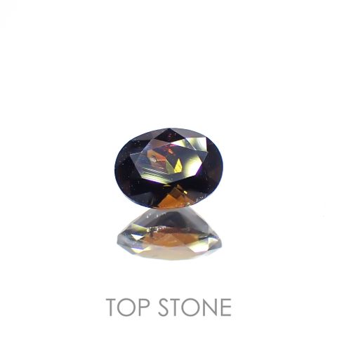 エピドート(宝石名エピドート)タンザニア産 0.59ct 識別済[221018698]5.9x4.5mm前後