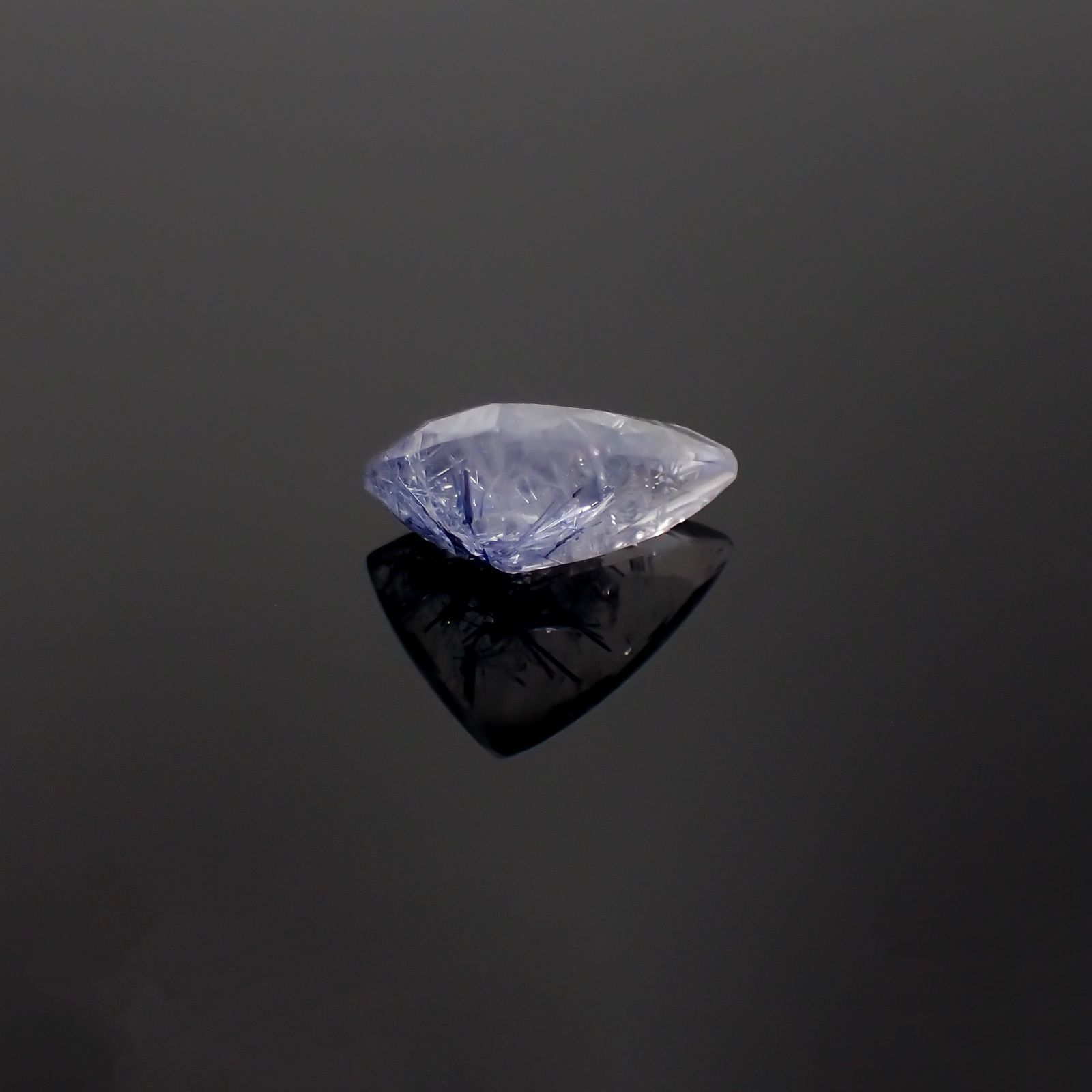 デュモルチェライトインクォーツ ブラジル産 2.03ct[230320869]7.8x11.4mm前後