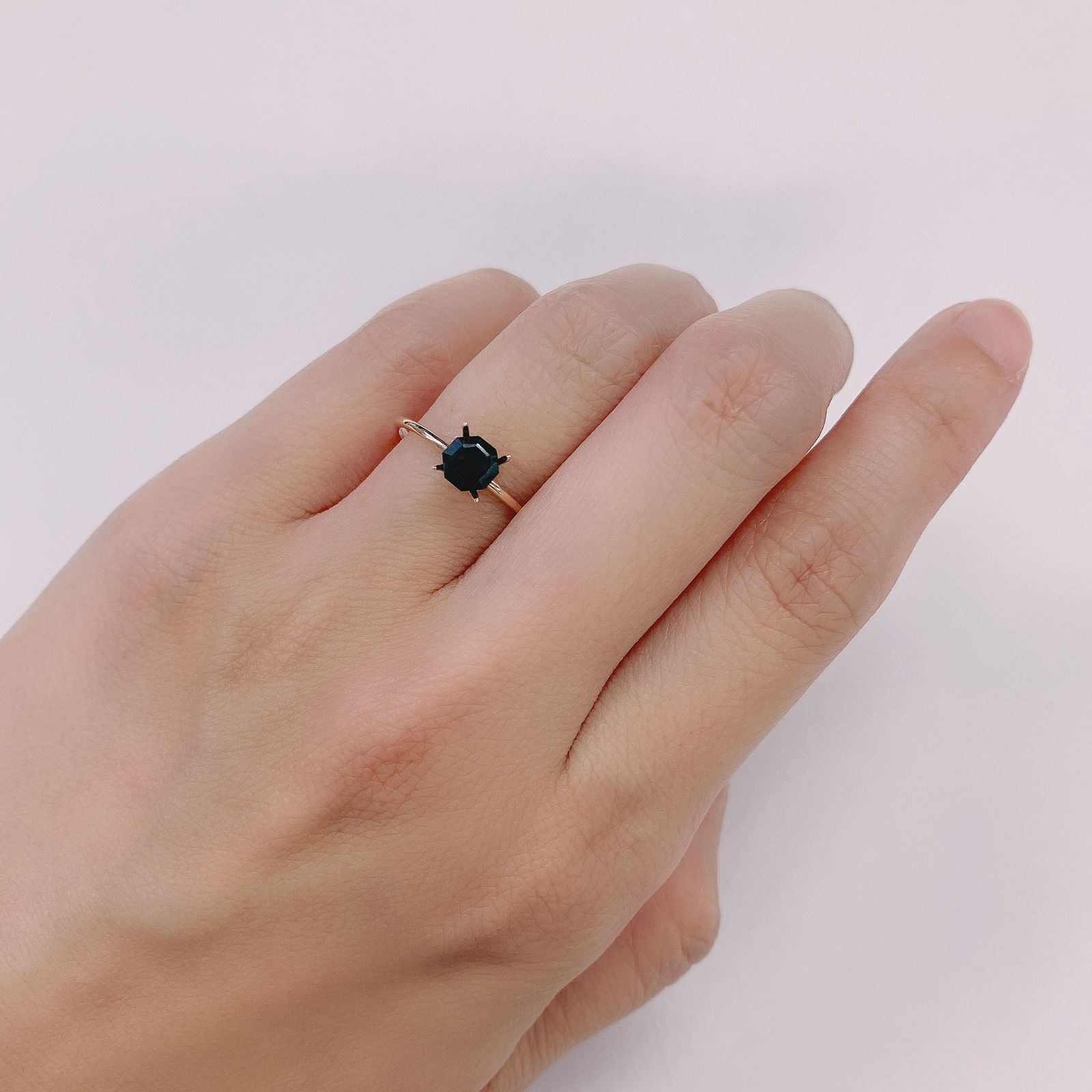 ◇オクタゴンカット◇グランディディエライト(宝石名グランディディエライト) マダガスカル産 0.57ct 識別済[210813065]4.9×4.9mm前後