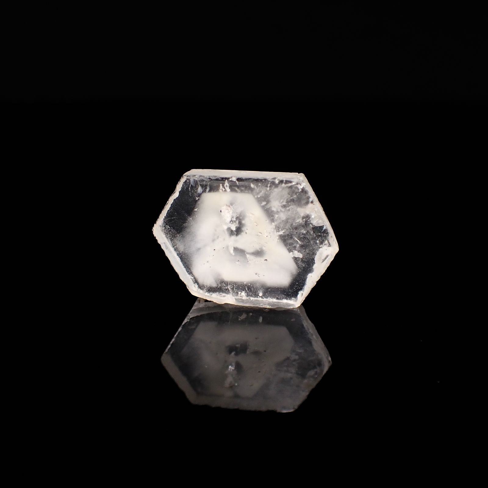 ファントムクォーツ 原石スライス ブラジル産 13.40ct[220716812]15.9x21.7mm前後