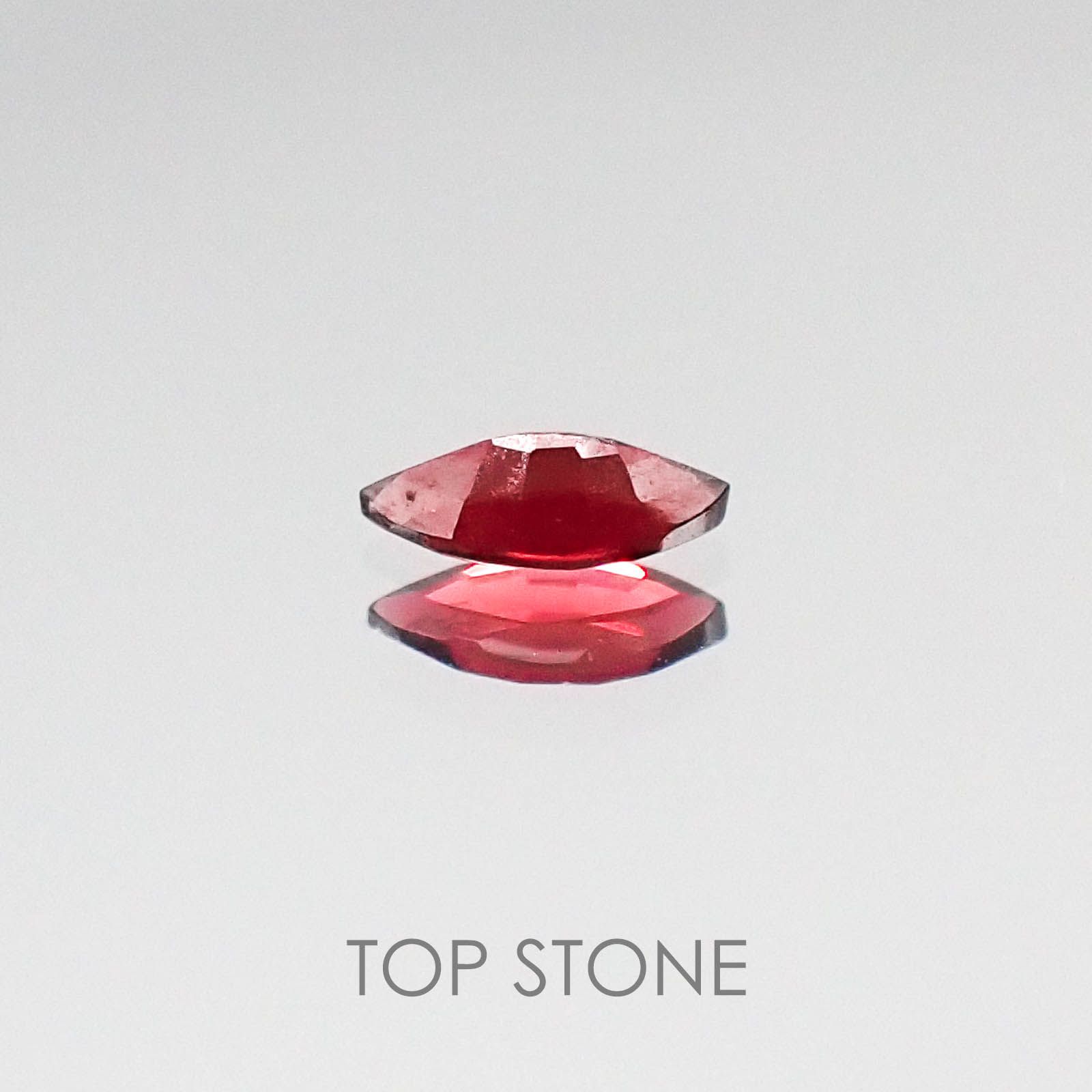 レッドスピネル タンザニア産 ルース 0.15ct[20073920]5.1×2.5mm前後