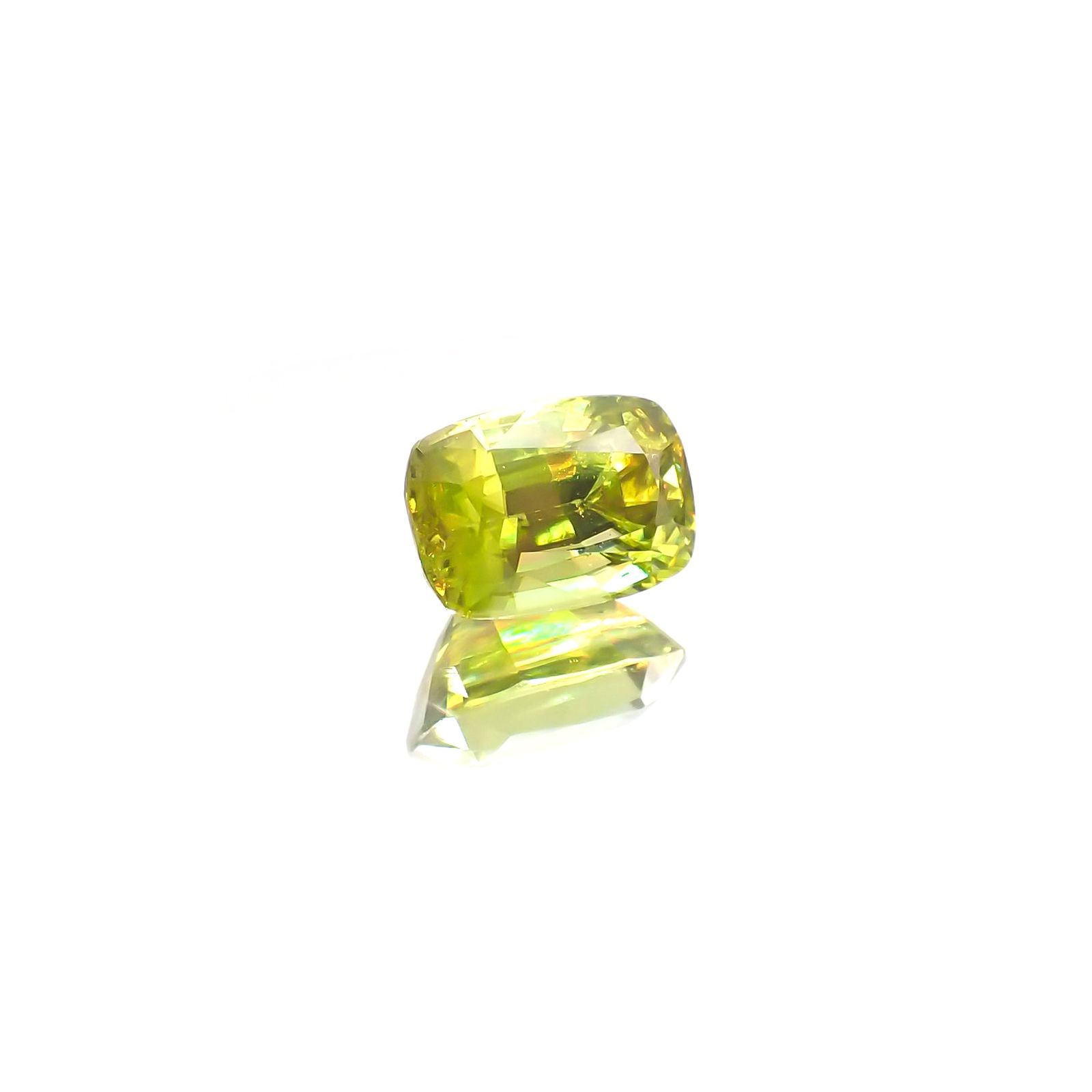 スフェーン(宝石名スフェーン) マダガスカル産 1.380ct ソ付(彩珠)[210712177]7.5×5.1mm前後