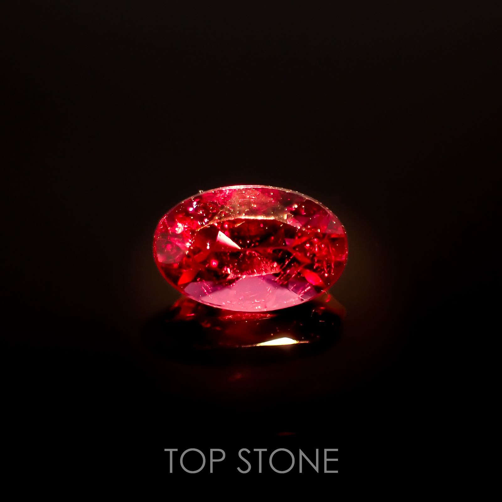 ルベライト ブラジル・ミナスジェライス州産 0.42ct[221018213]5.7x3.7mm前後