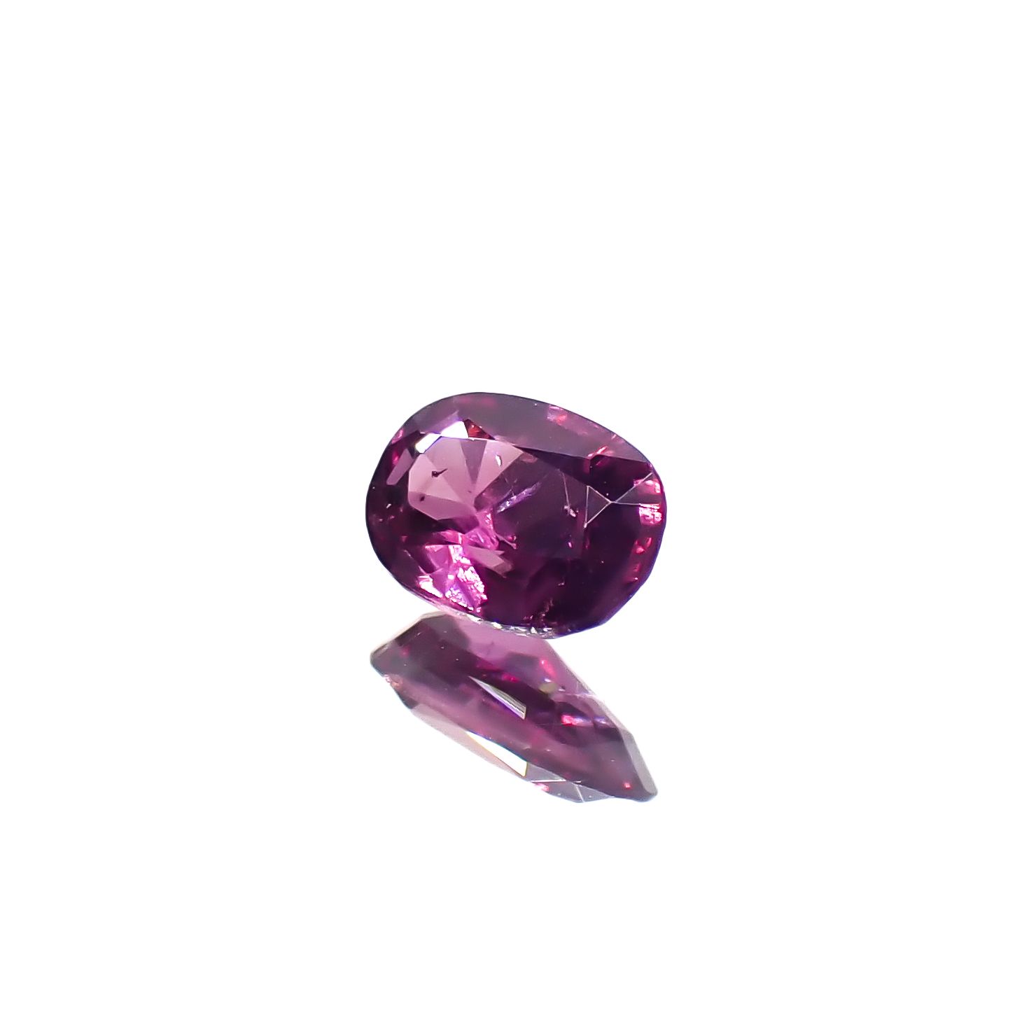 パープルサファイア 非加熱 パキスタン・カシミール地方産 0.34ct[240628401]5x3.4mm前後