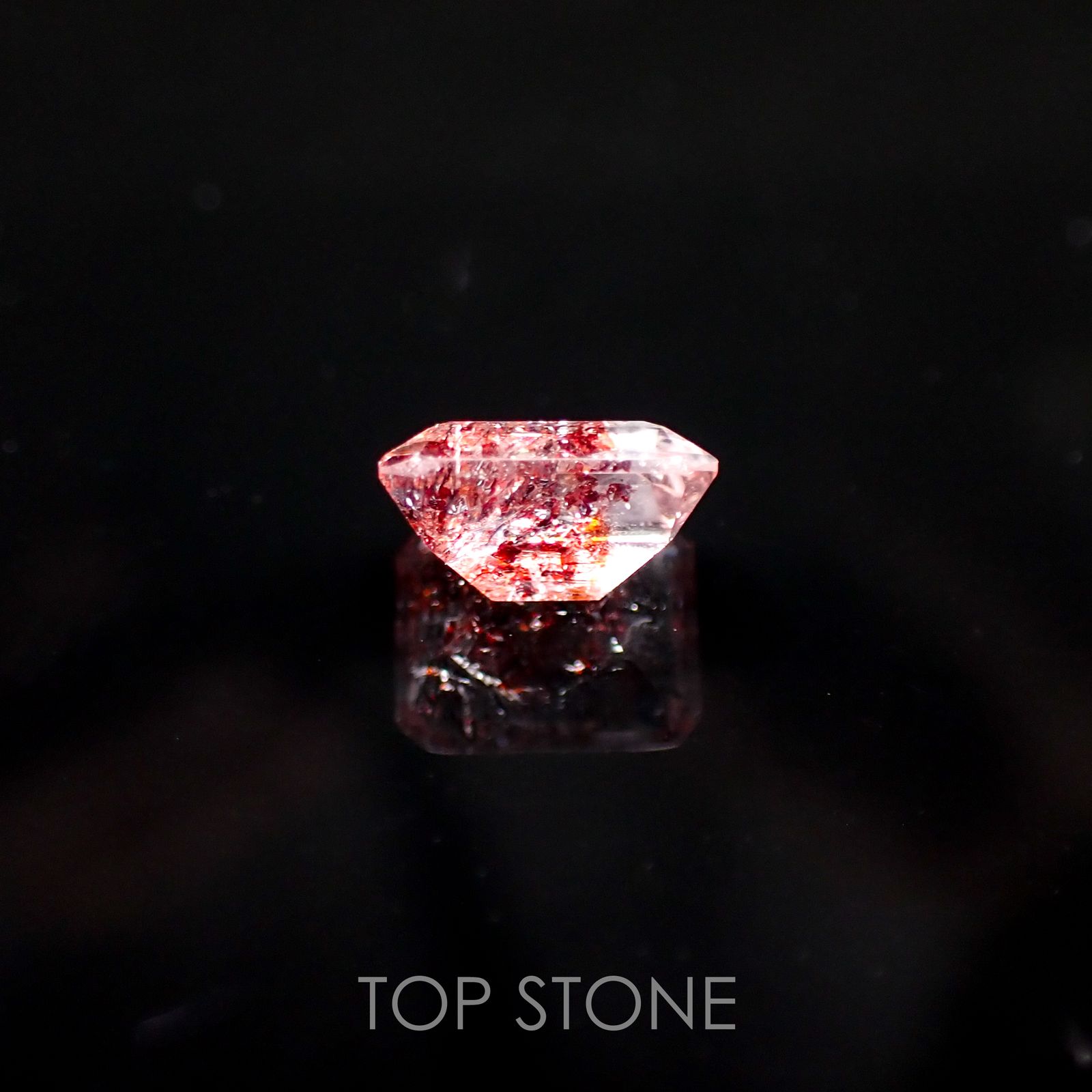 ファイヤークォーツ ナイジェリア産 ルース 1.5ct[210510709]7.9×6.1mm前後