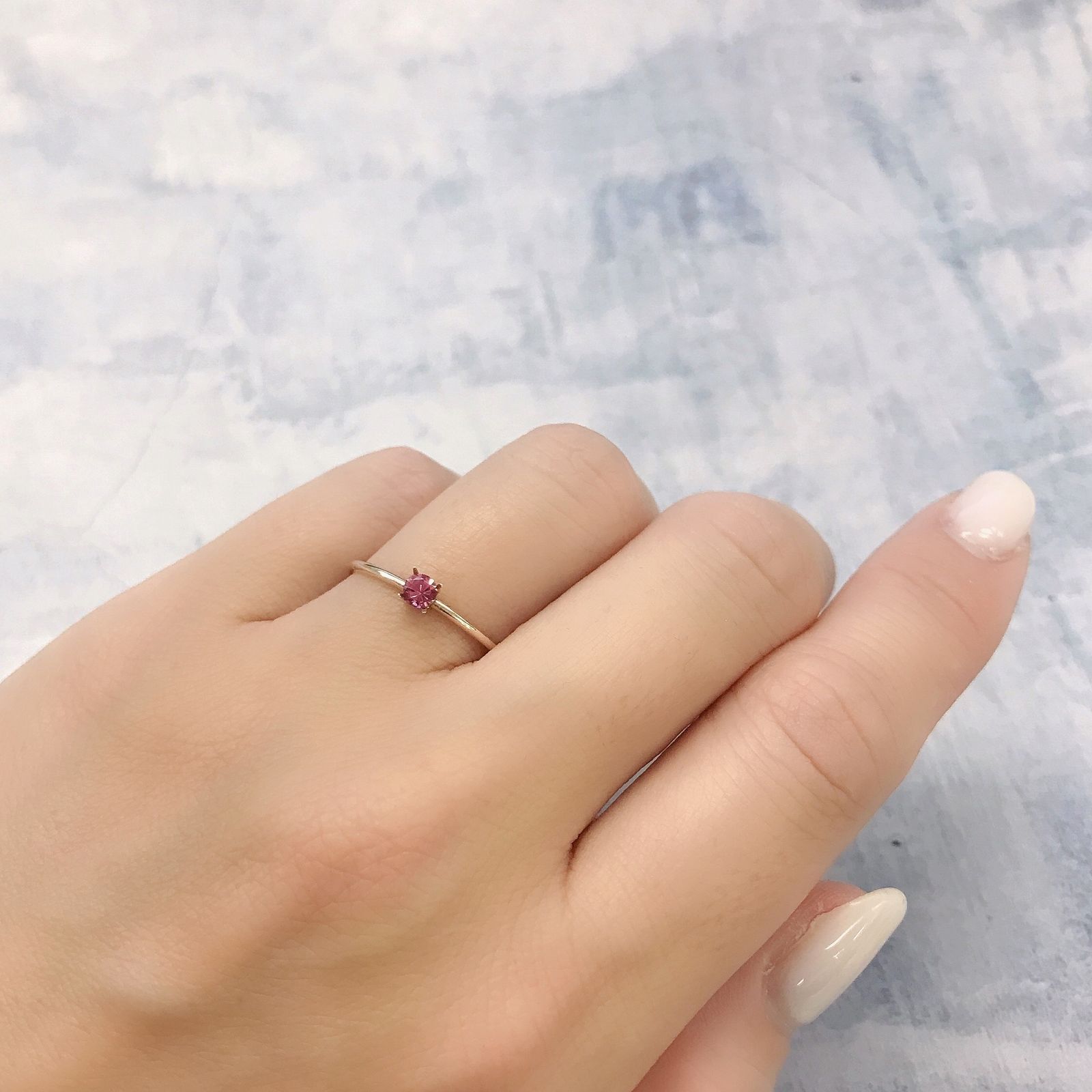 ホットピンクスピネル(宝石名ピンク・スピネル)タンザニア産 0.15ct 識別済[220616599]3.1x3.1mm前後