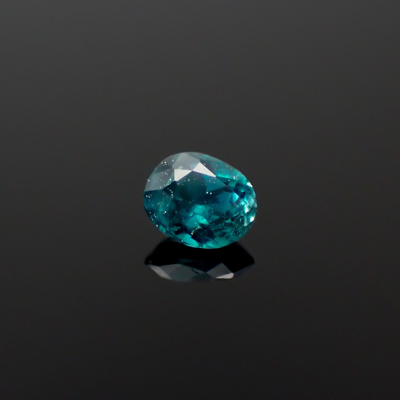 グランディディエライト マダガスカル産 0.11ct[240928855]3.4x2.8mm前後