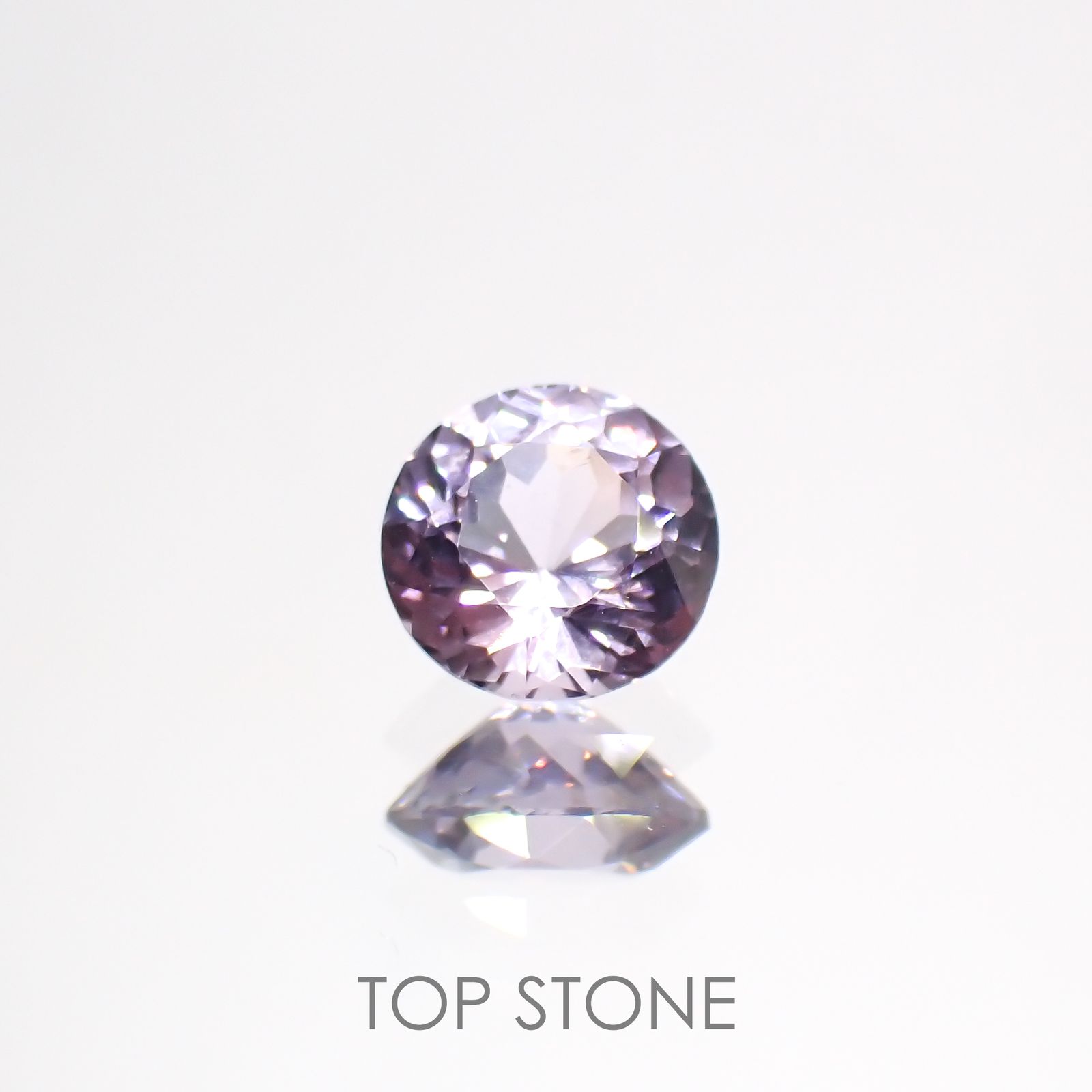 ラベンダーピンクスピネル(宝石名スピネル)ビルマ/マダガスカル産 0.63ct 識別済[220114553]5.2x5.2mm前後