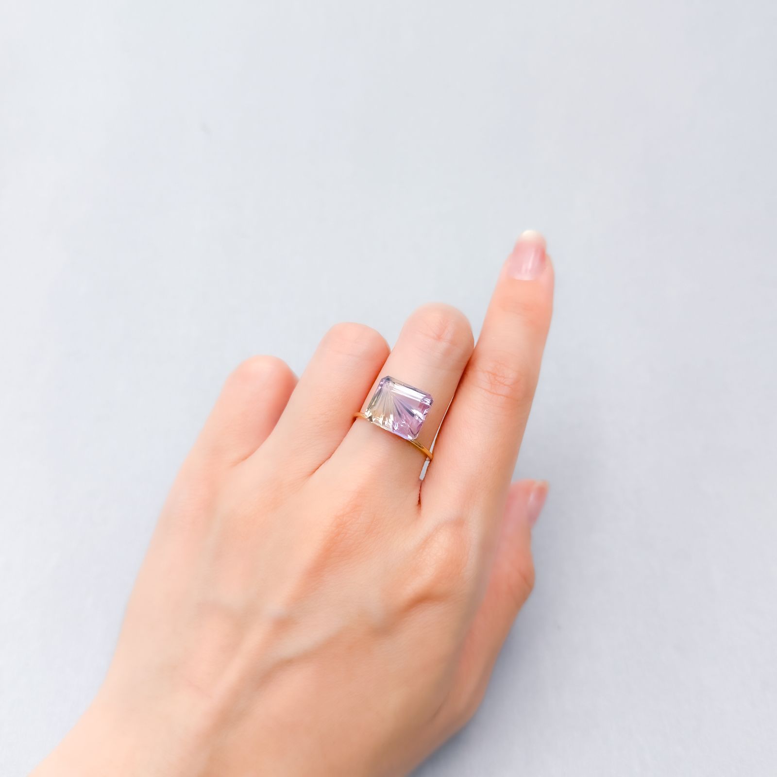 ◇甲州貴石切子Plus Three◇アメトリン カード付き ボリビア産 5.73ct [250630483]11.6x10.3mm前後