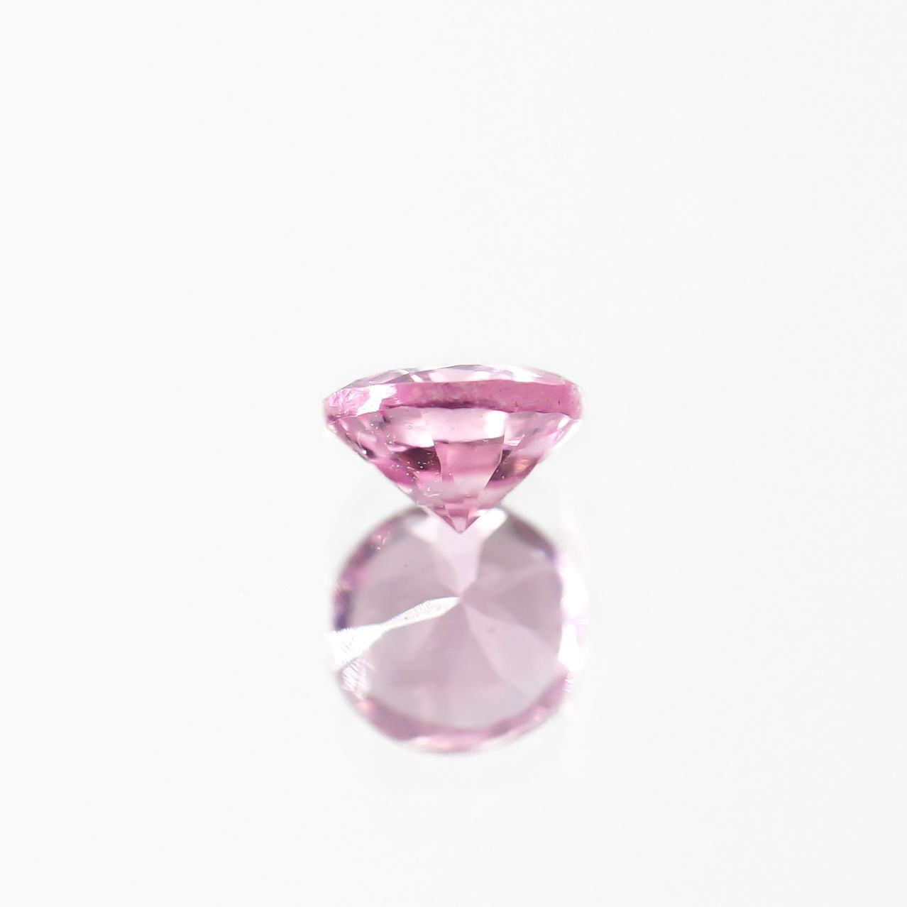 シルキーピンクスピネル タンザニア産 0.27ct[230421561]3.8x3.8mm前後
