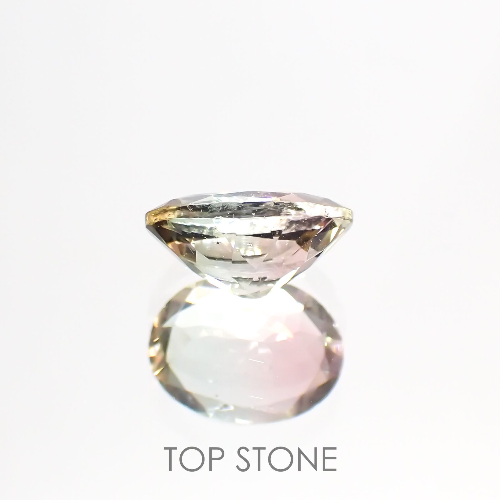 パーティカラートルマリン(宝石名パーティカラード・トルマリン) コンゴ民主共和国産 1.219ct ソ付(彩珠)[211013599]8.1×6.1mm前後