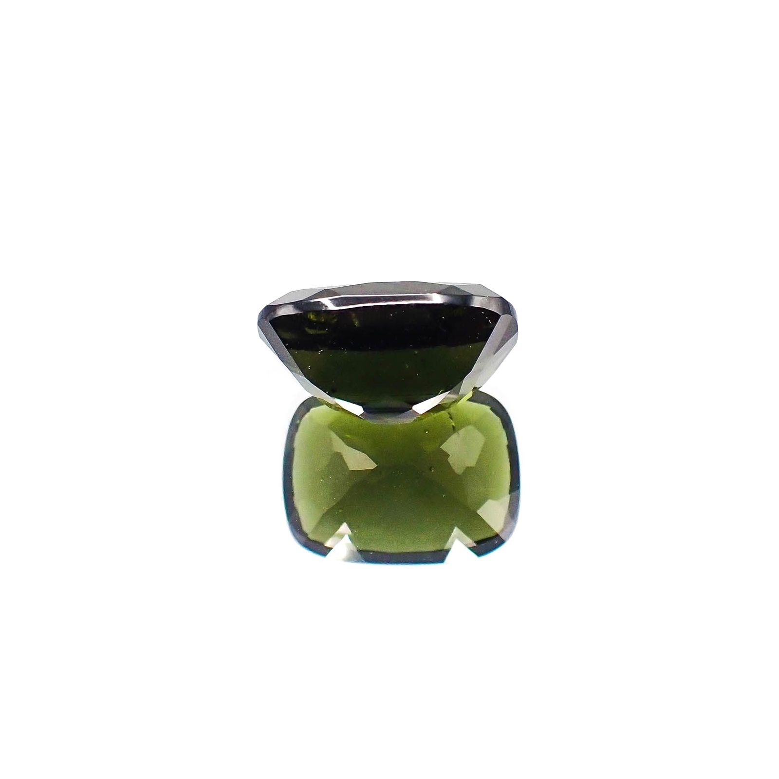 <ランダムセレクト1個販売> モルダバイト(宝石名モルダバイト) クッションカット 発見地：旧チェコスロバキア 8.50ct前後 識別済[20074005]16×12mm前後