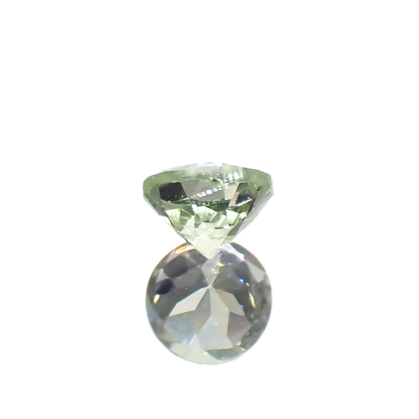 ミントガーネット タンザニア産 0.33ct[231023720]4.1x4.1mm前後