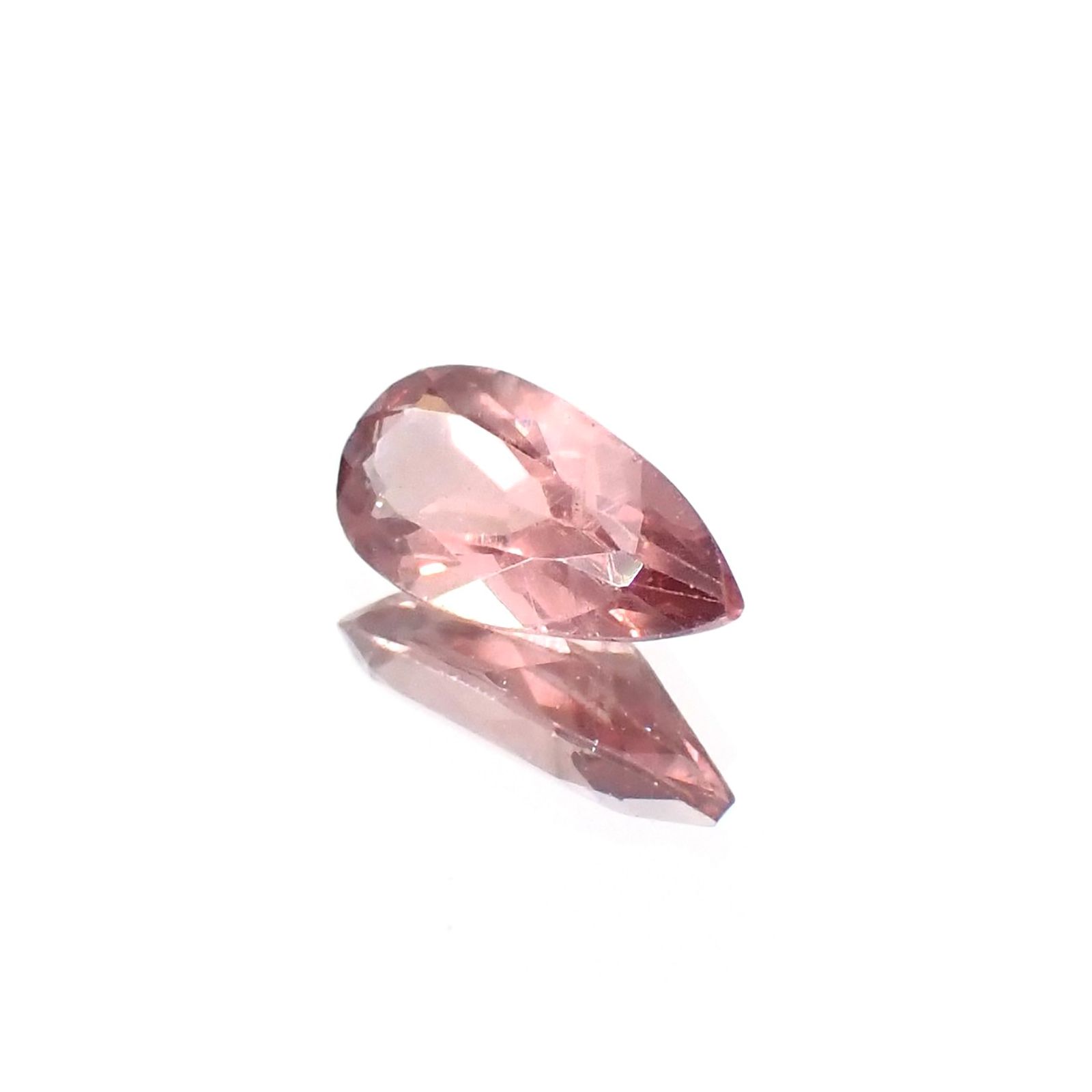 ピンクアパタイト ブラジル産 0.75ct / 8.7x4.3mm前後 [251024934]