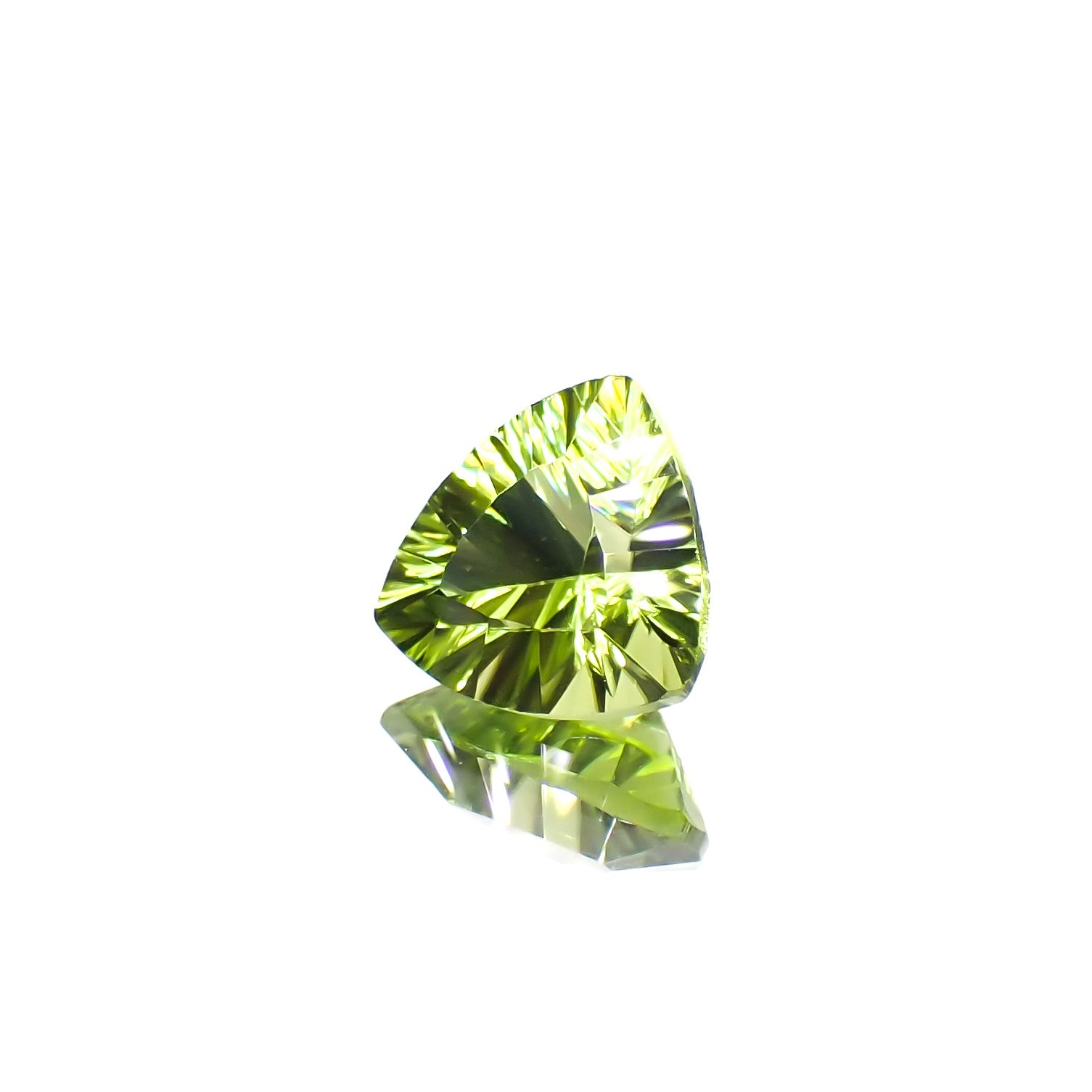 ◇コンケーブカット◇ペリドット 中国産 1.20ct[230622290]7x6.7mm前後