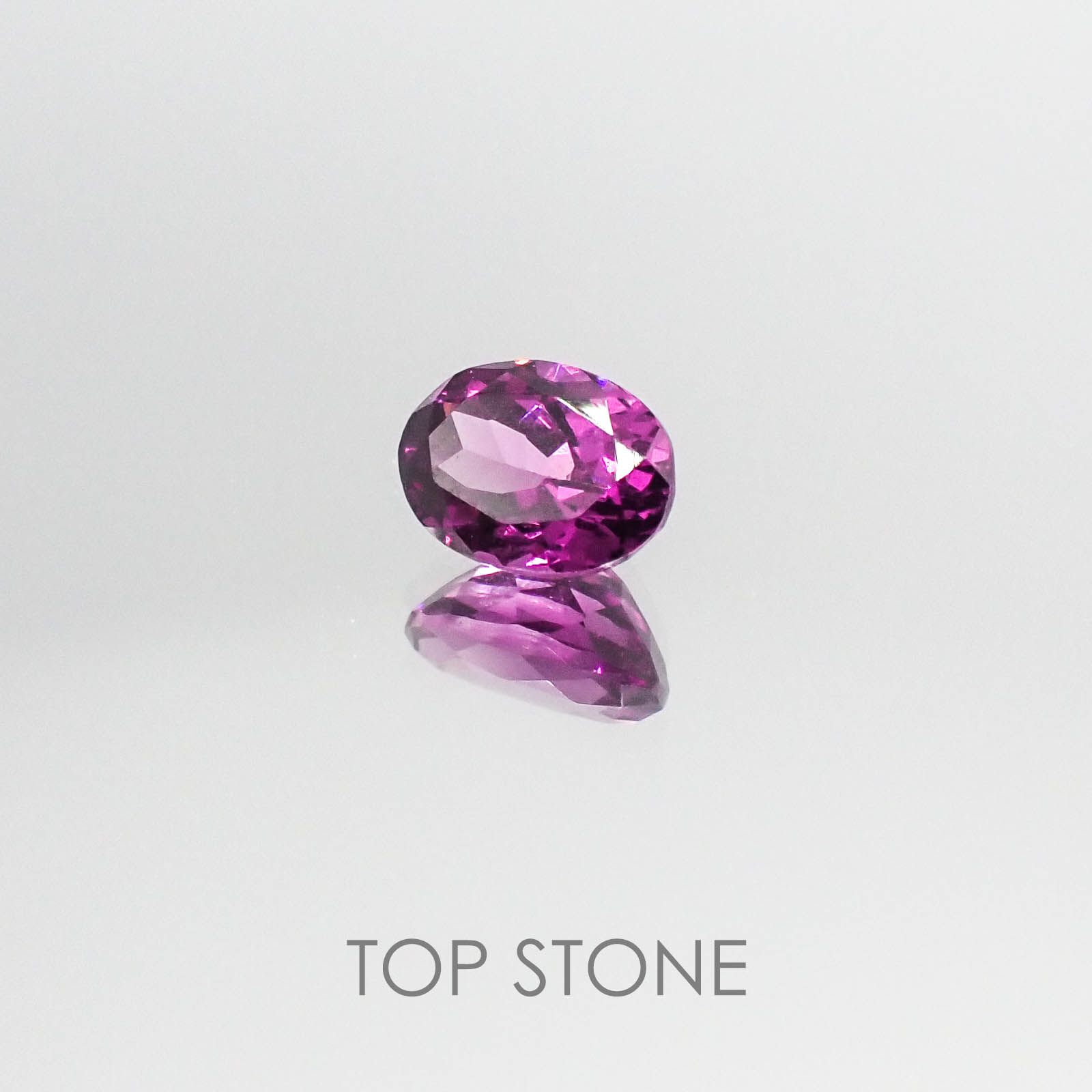 カラーシフト マラヤガーネット(宝石名ガーネット)タンザニア・マヘンゲ産 1.21ct 識別済[220717106]7x5.1mm前後