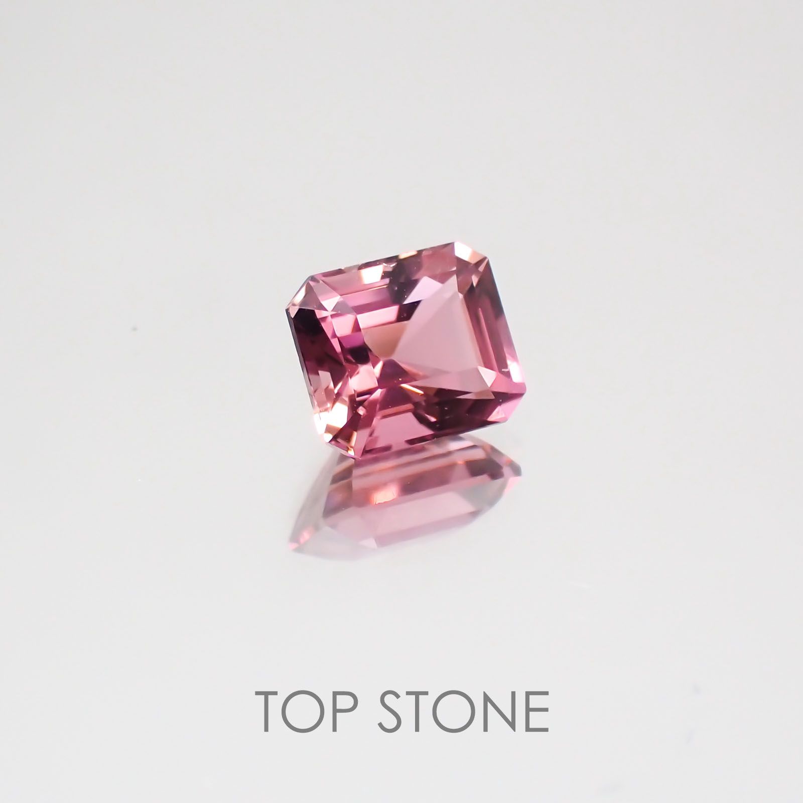 ピンクトルマリン パパラチャカラー ルワンダ産 ルース 1.03ct[21029979]6.1×5.3mm前後