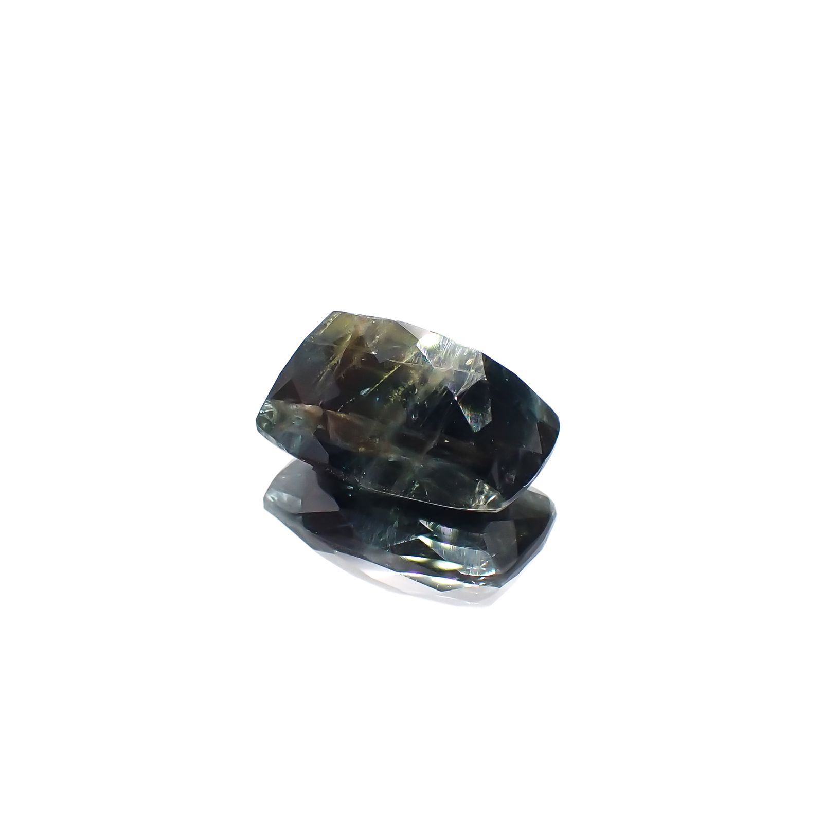 ゴールドシーンサファイア非加熱 ケニア産 9.97ct[230321339]14.2x9.1mm前後