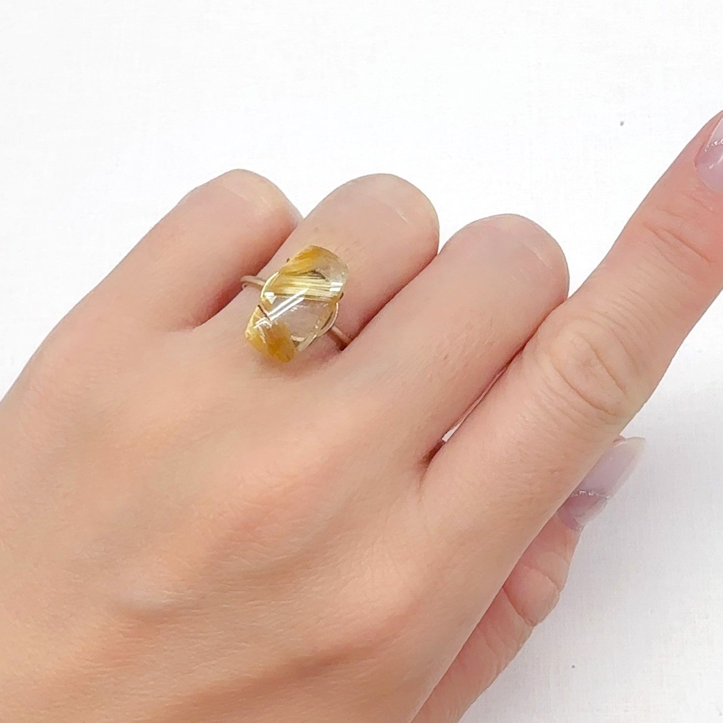 タイチンルチルクオーツ ブラジル産 5.22ct[240427323]16.2x8.5mm前後