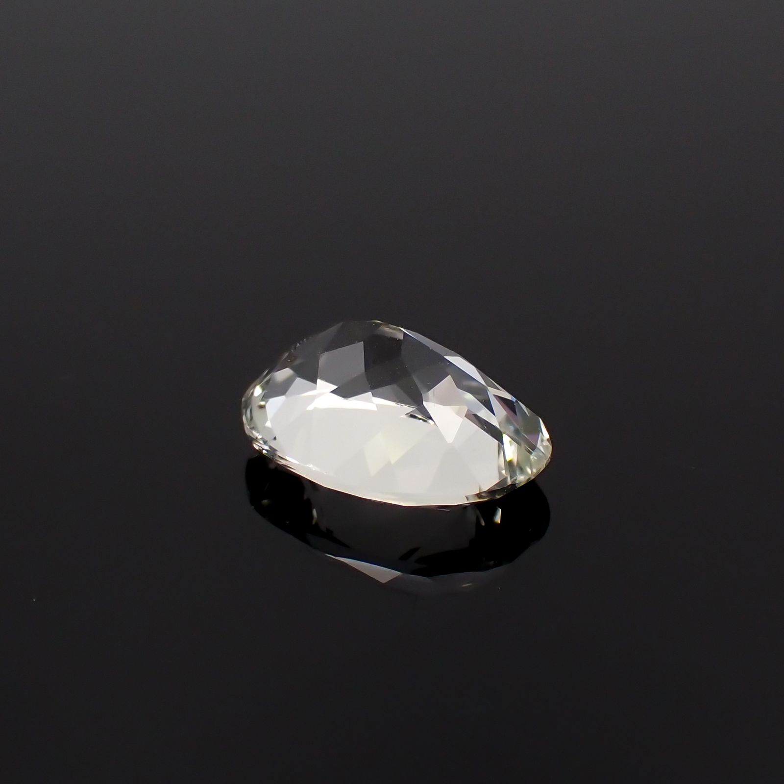 サニディン ドイツ・フルカナイフェル郡産 3.31ct[231023690]12.2x8.7mm前後