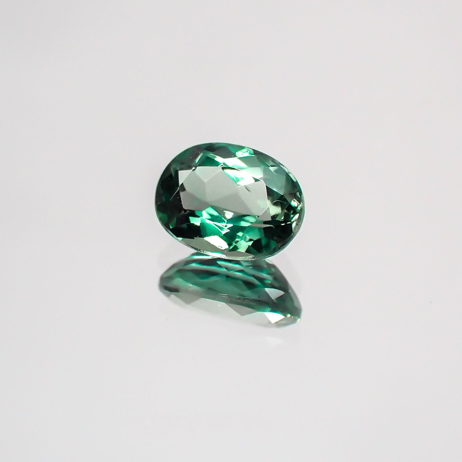 アレキサンドライト ブラジル産 ルース 0.44ct[210310316]5.4×3.8mm前後