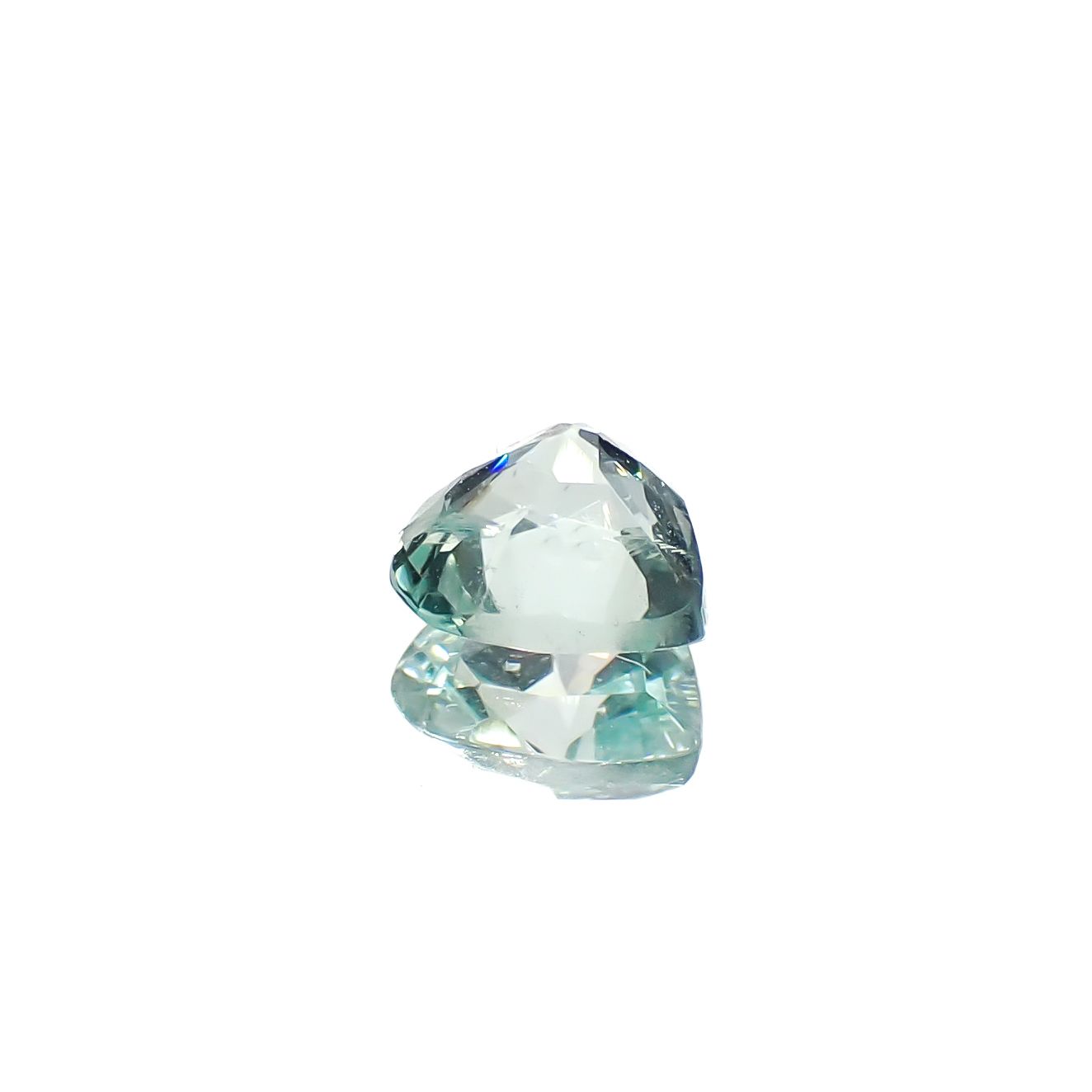 ミントベリル ブラジル産 0.33ct[240728594]5x4.7mm前後
