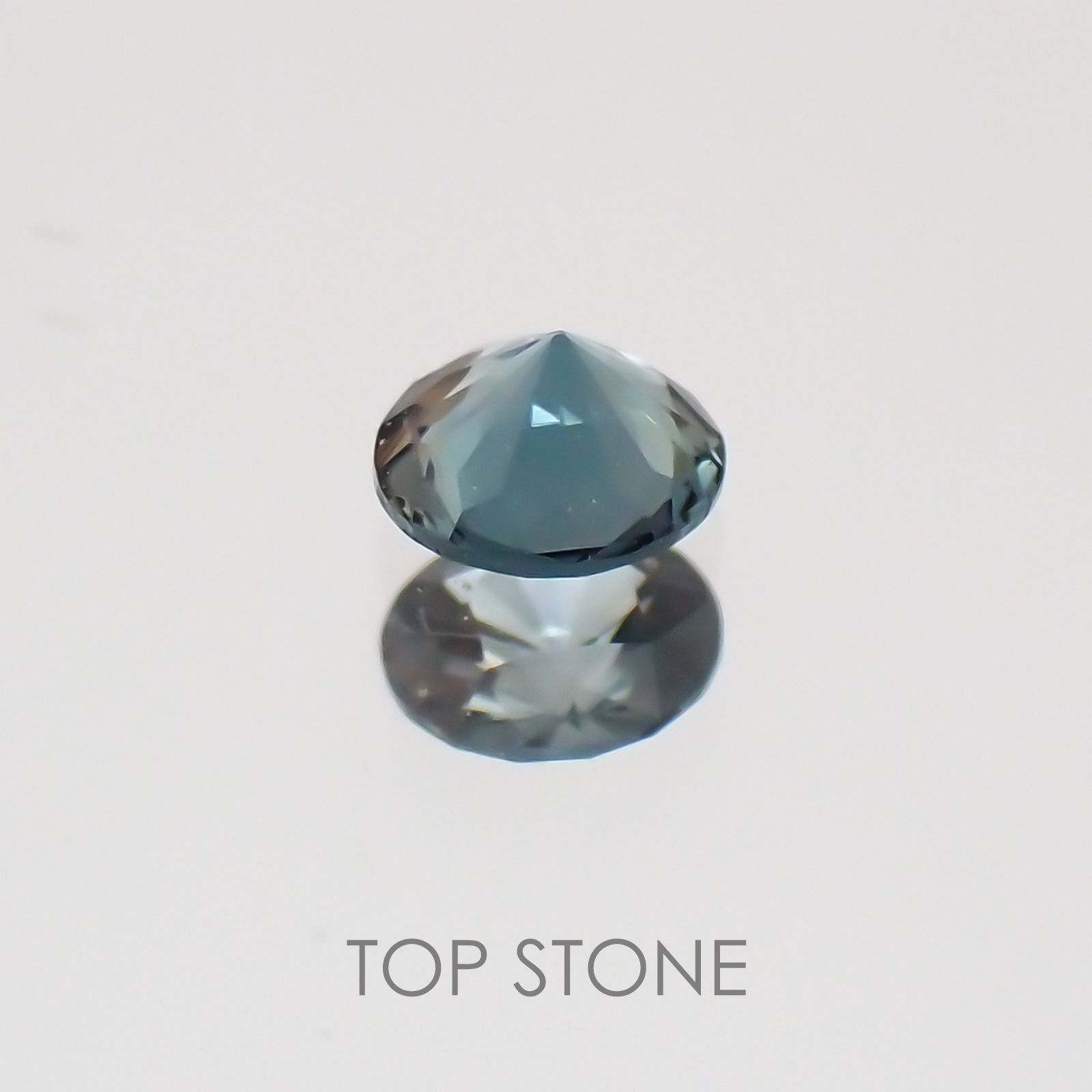 サファリン マダガスカル産 ルース 0.11ct[21018923]3×3mm前後