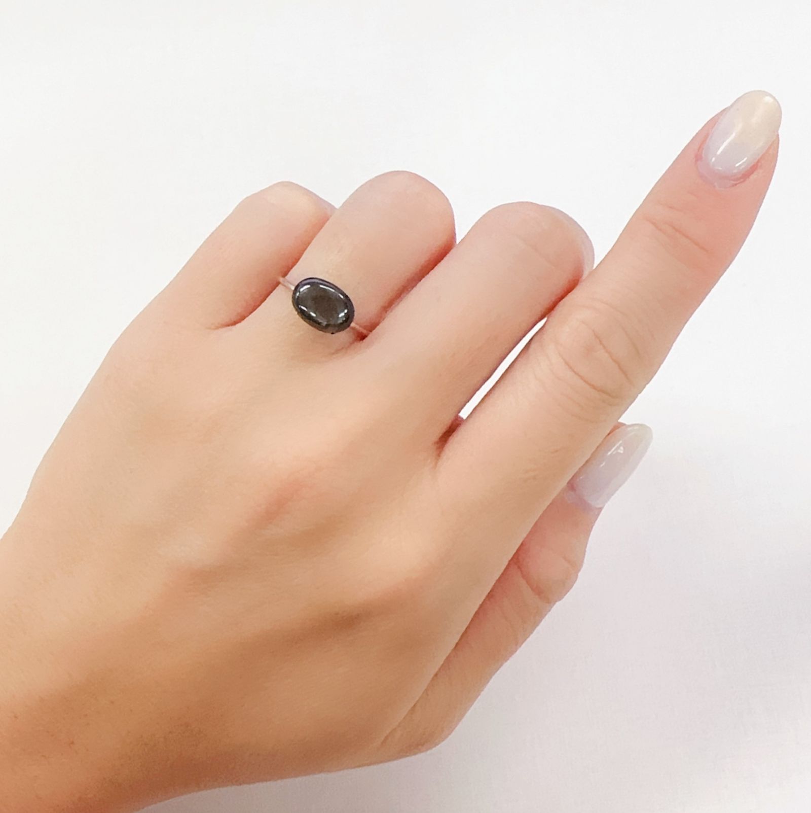 ブラックスターサファイア タイ産 2.14ct[230722805]9.6x6.9mm前後