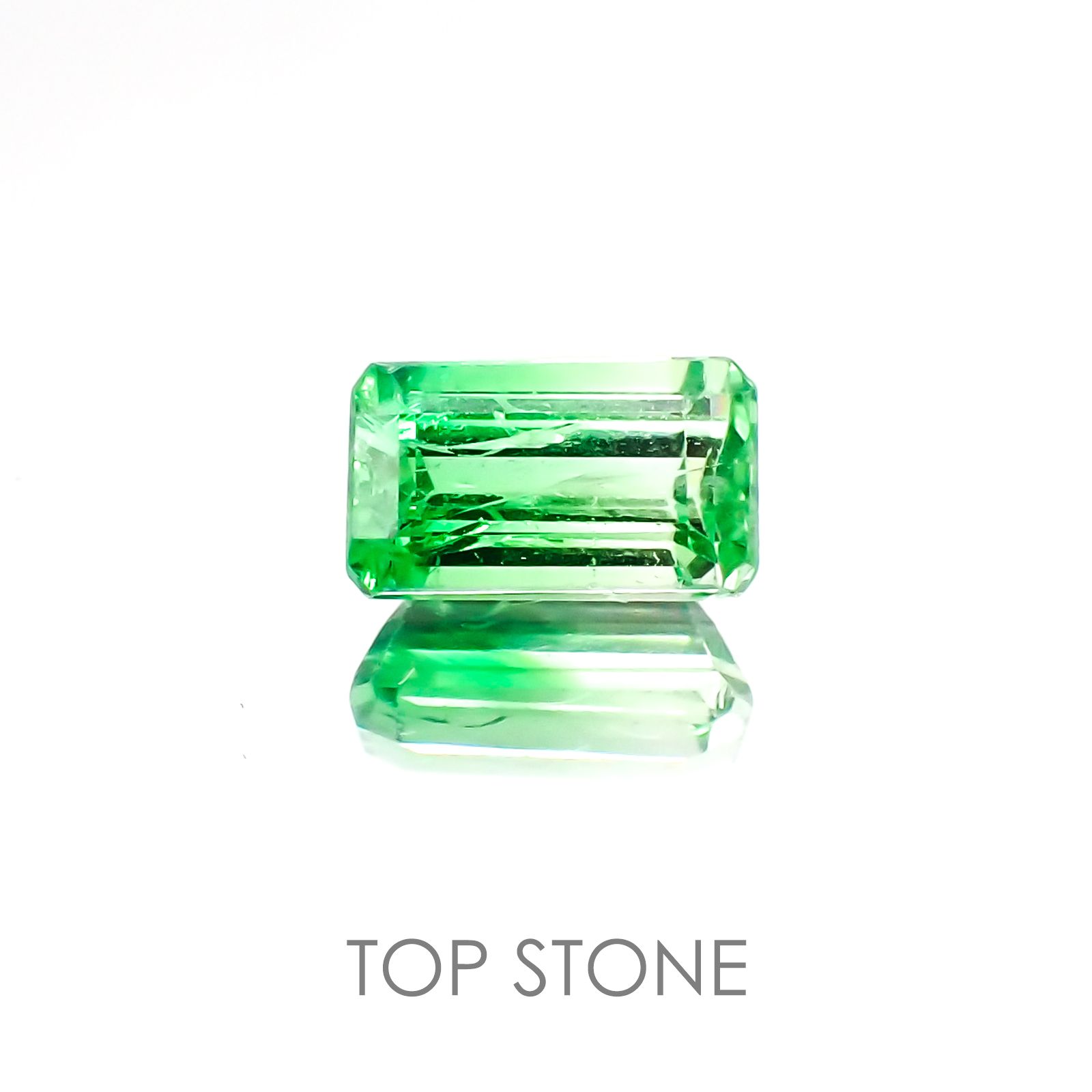 バイカラーツァボライト タンザニア産 ルース 0.99ct[21018492]6.9×4mm前後