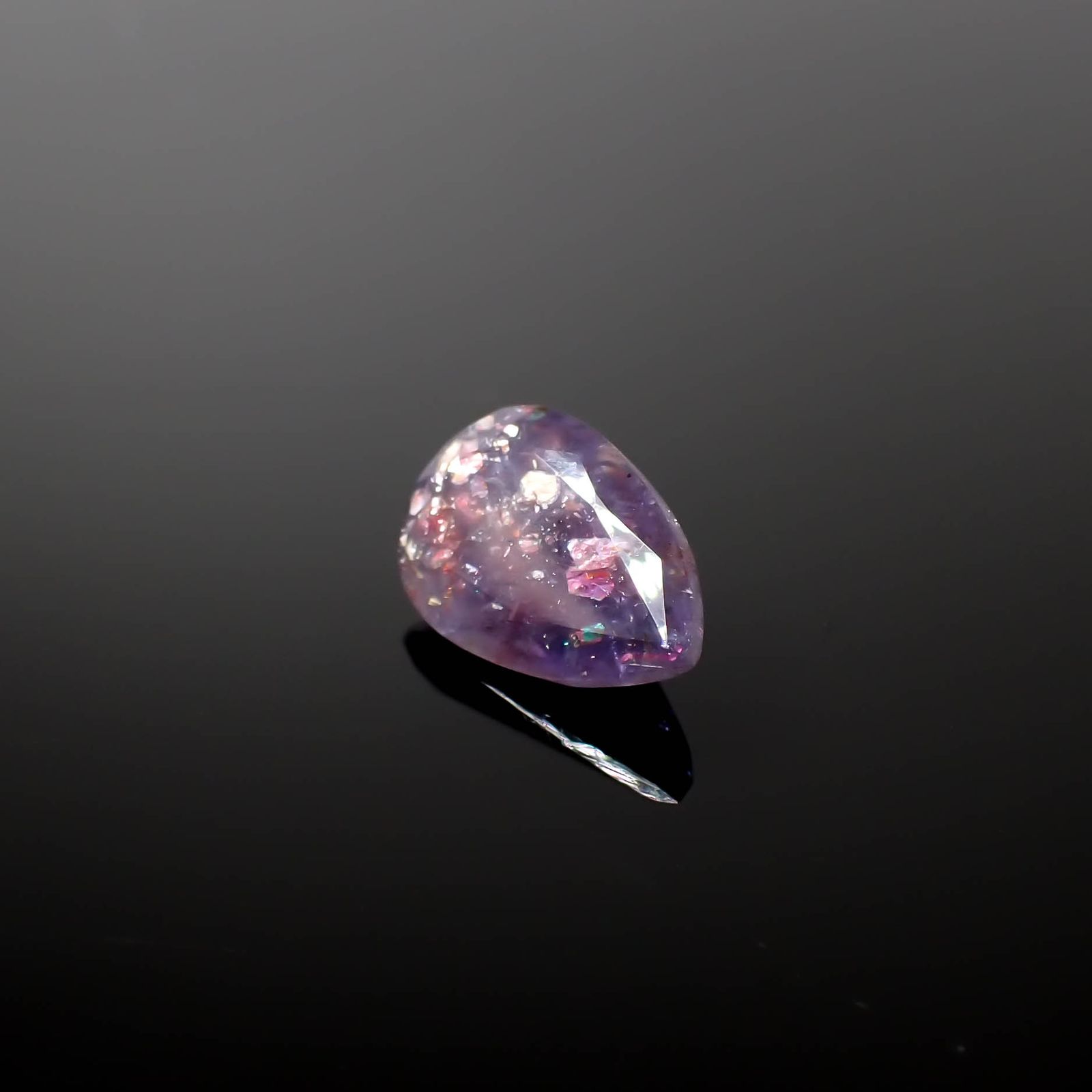 ブラッドショットアイオライト インド産 2.80ct[240125376]12.2x8.1mm前後
