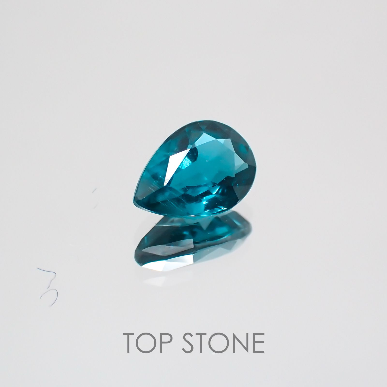 オーシャンブルーカイヤナイト インド産 ルース 0.88ct[210410520]6.9×4.8mm前後