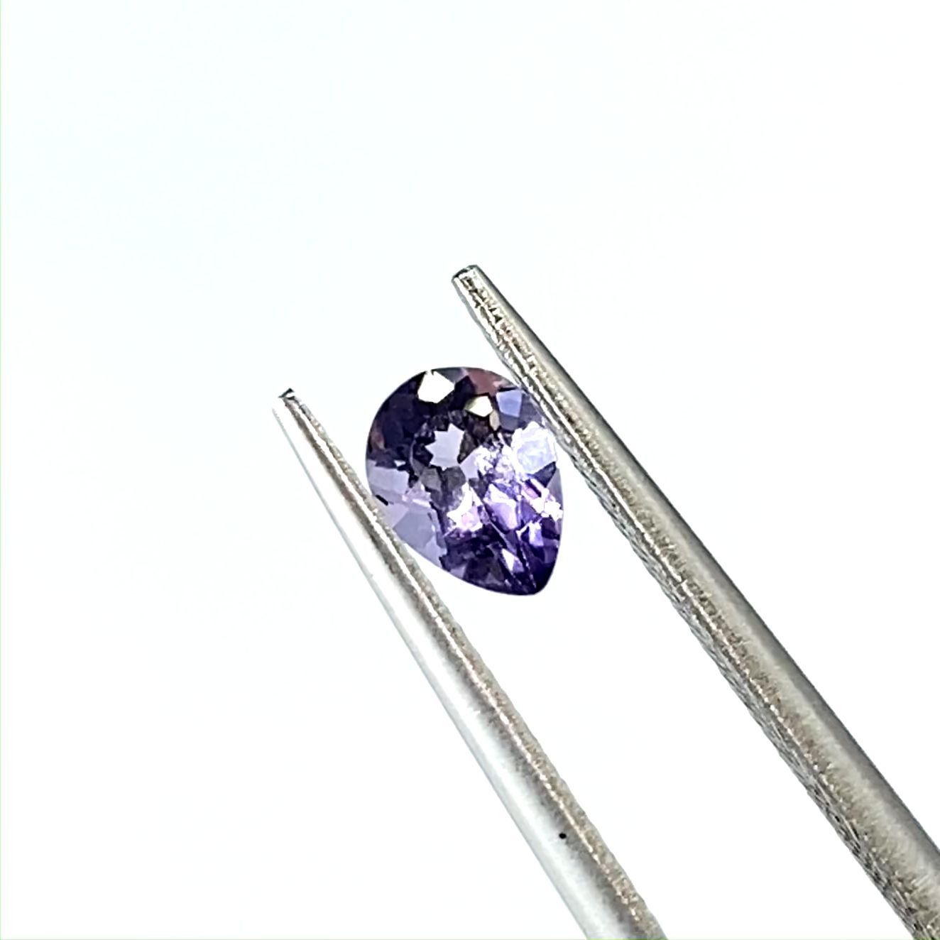 マリアライト(宝石名パープル・スキャポライト)スリランカ産 0.33ct