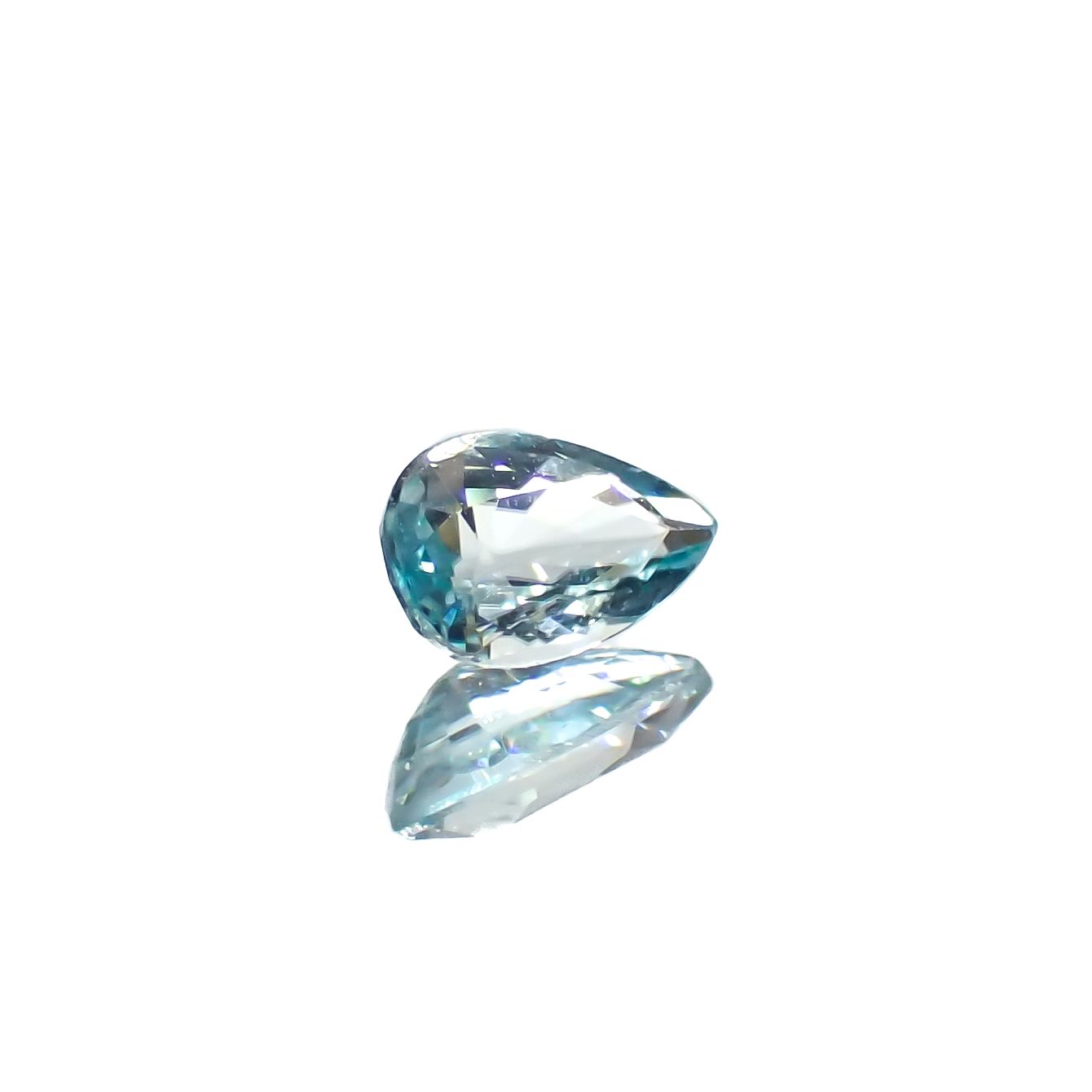 グランディディエライト(宝石名グランディディエライト)マダガスカル産 0.15ct 識別済[240326585]4.4x2.9mm前後