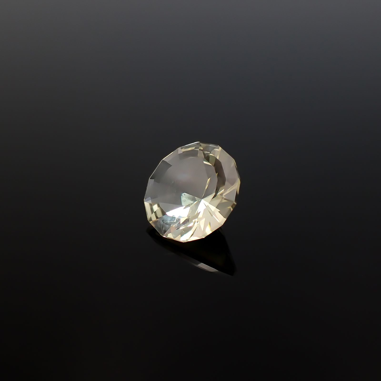 ◇カスタムカット◇バイカラーオレゴンサンストーン アメリカ・オレゴン州産 3.29ct [250229903]10.5x10.5mm前後